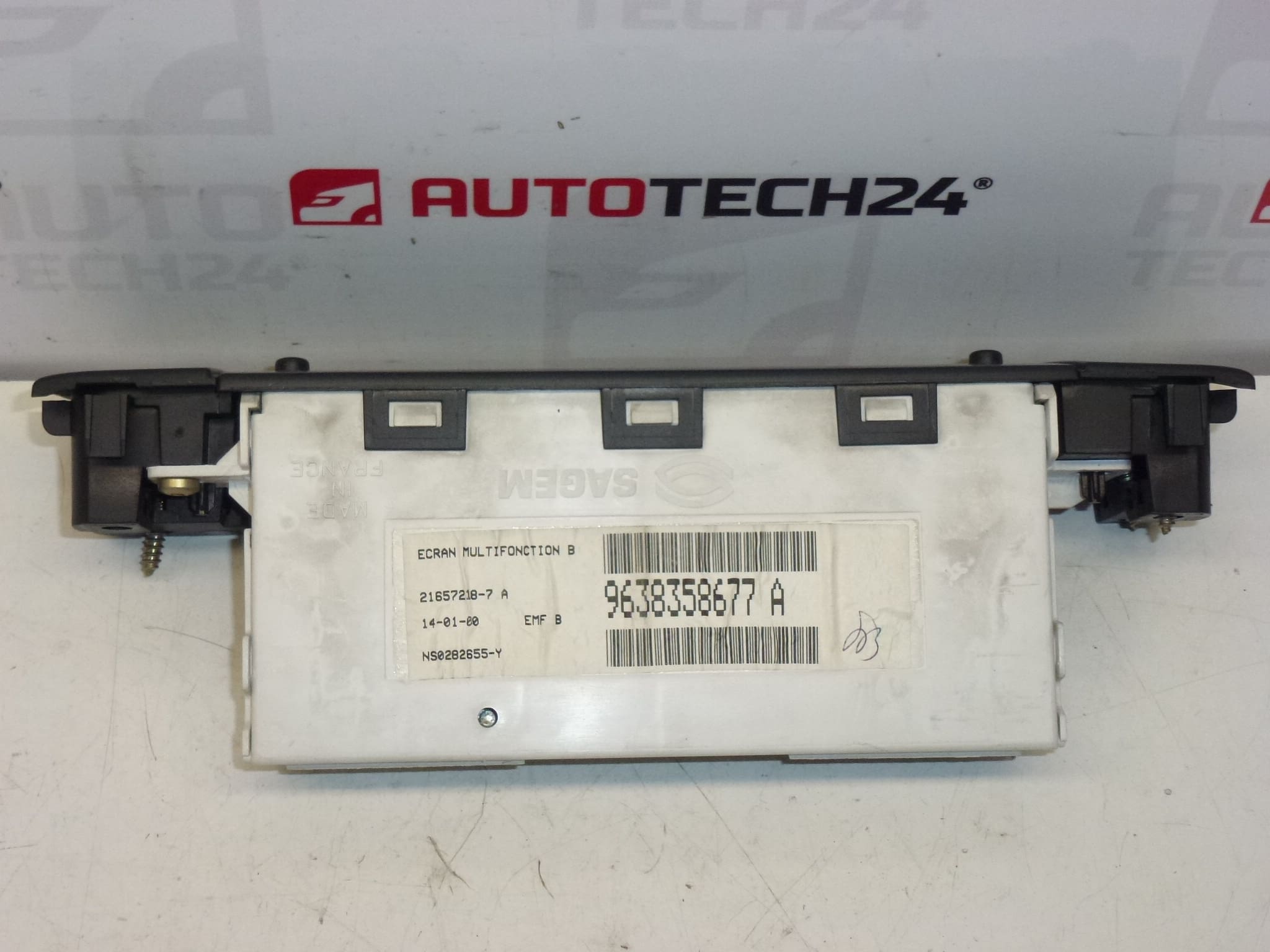 Afficheur radio et calculateur Peugeot 406 9638358677 6155P8