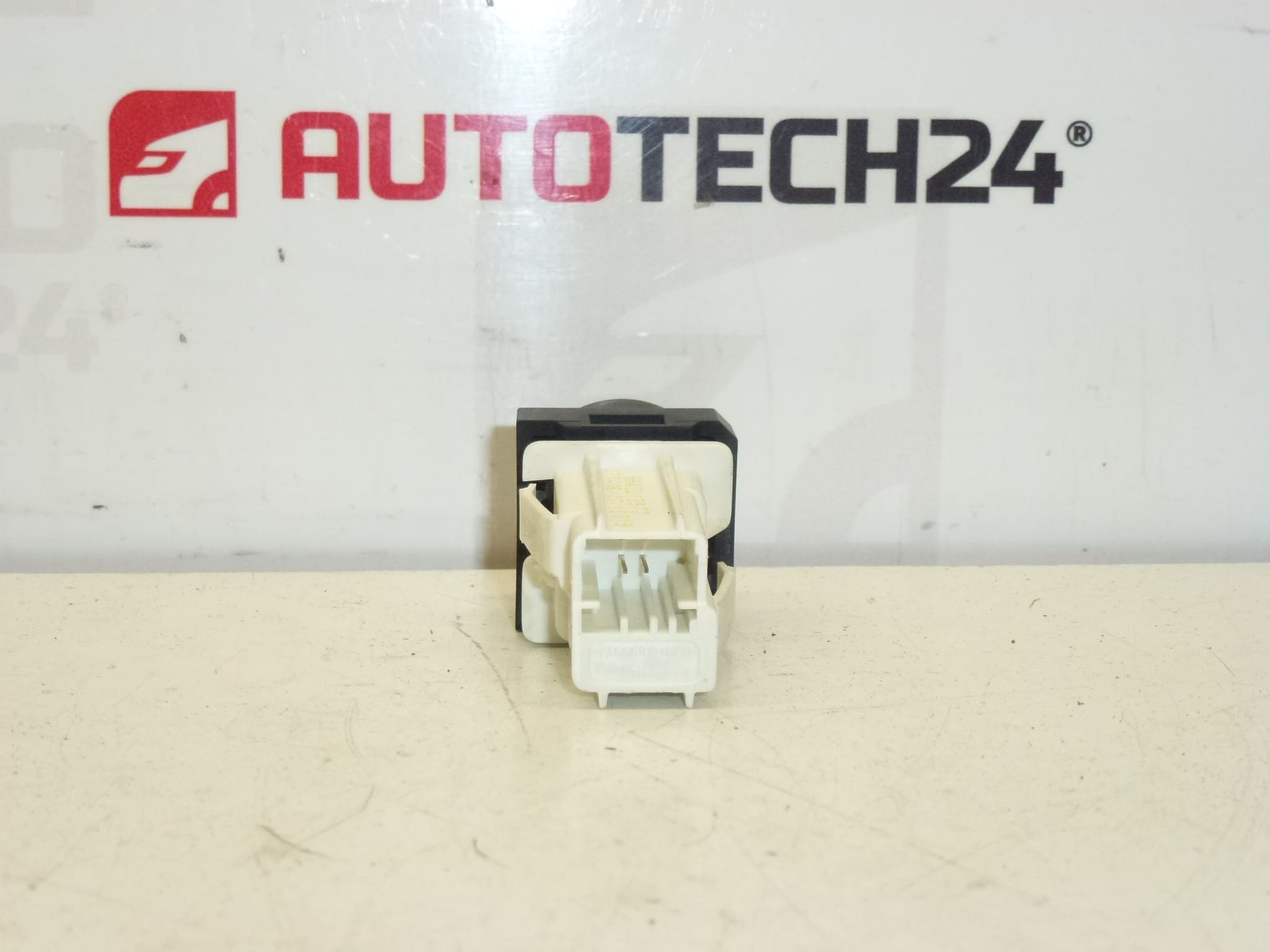 Commutateur ESP Citroën Xsara Picasso 9643213977 454912
