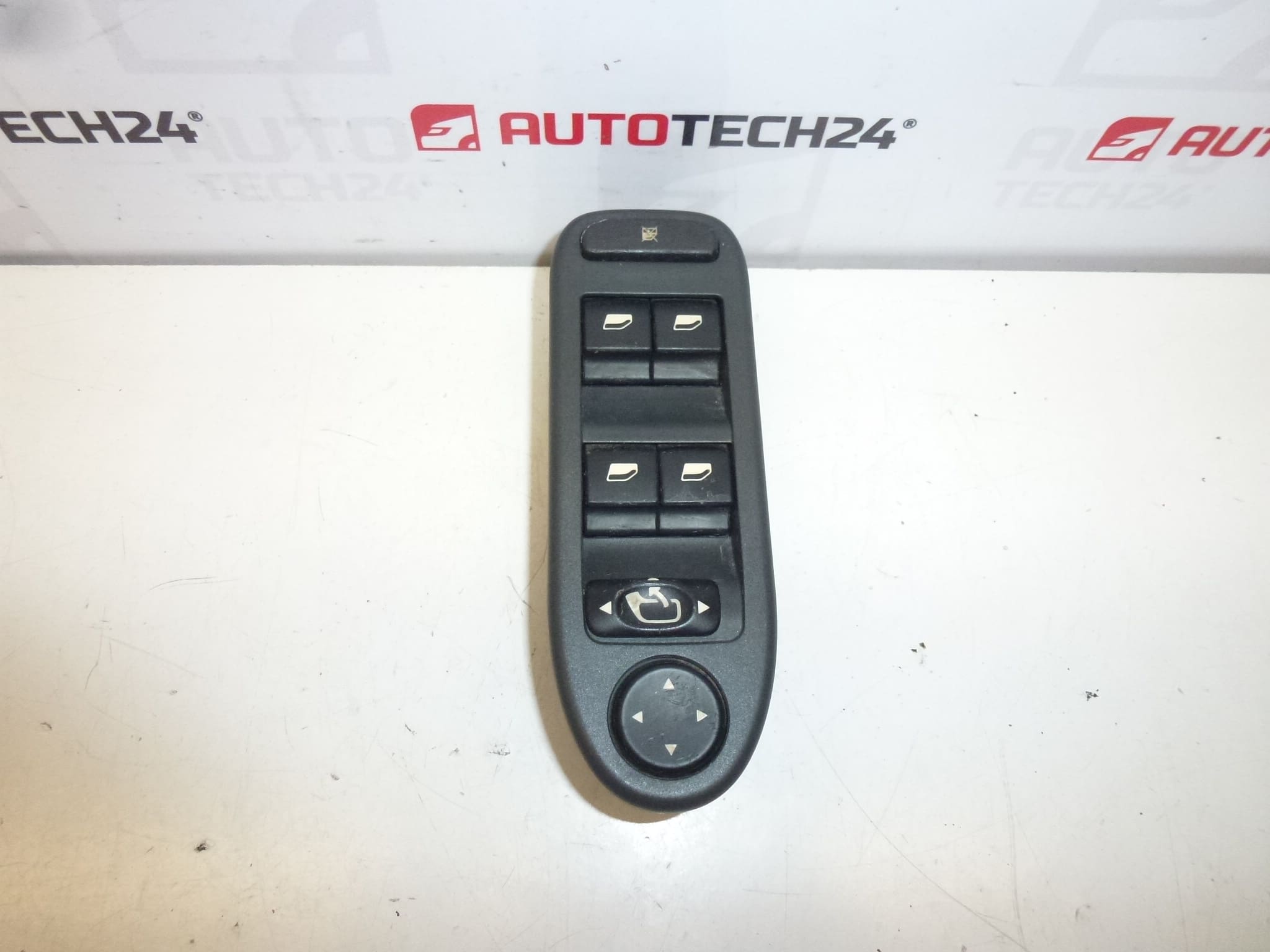 Commande vitres et rétroviseurs Citroën C5 96498423ZF 96514299ZF