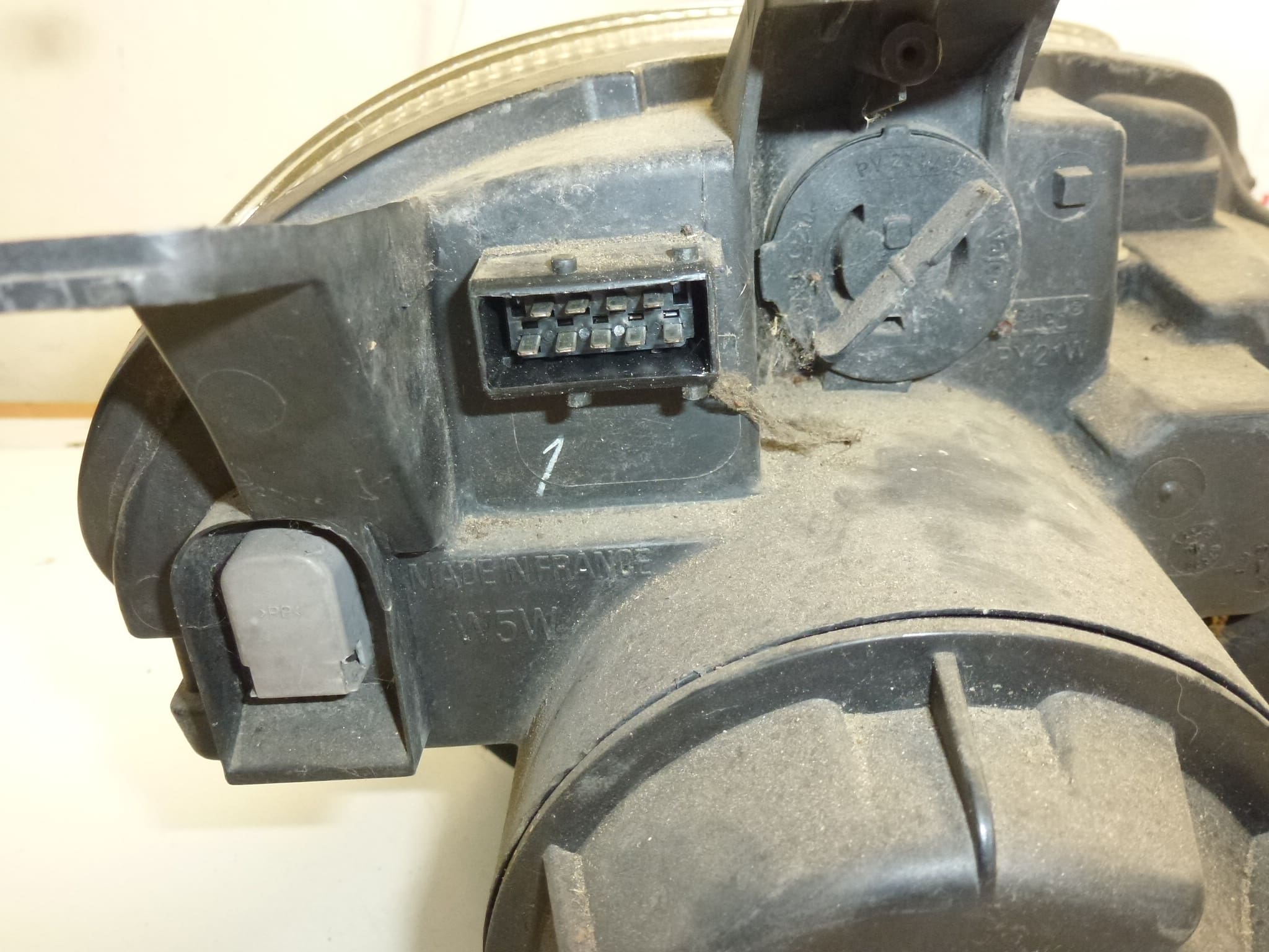 Phare avant gauche Citroën C8 89007043 620815