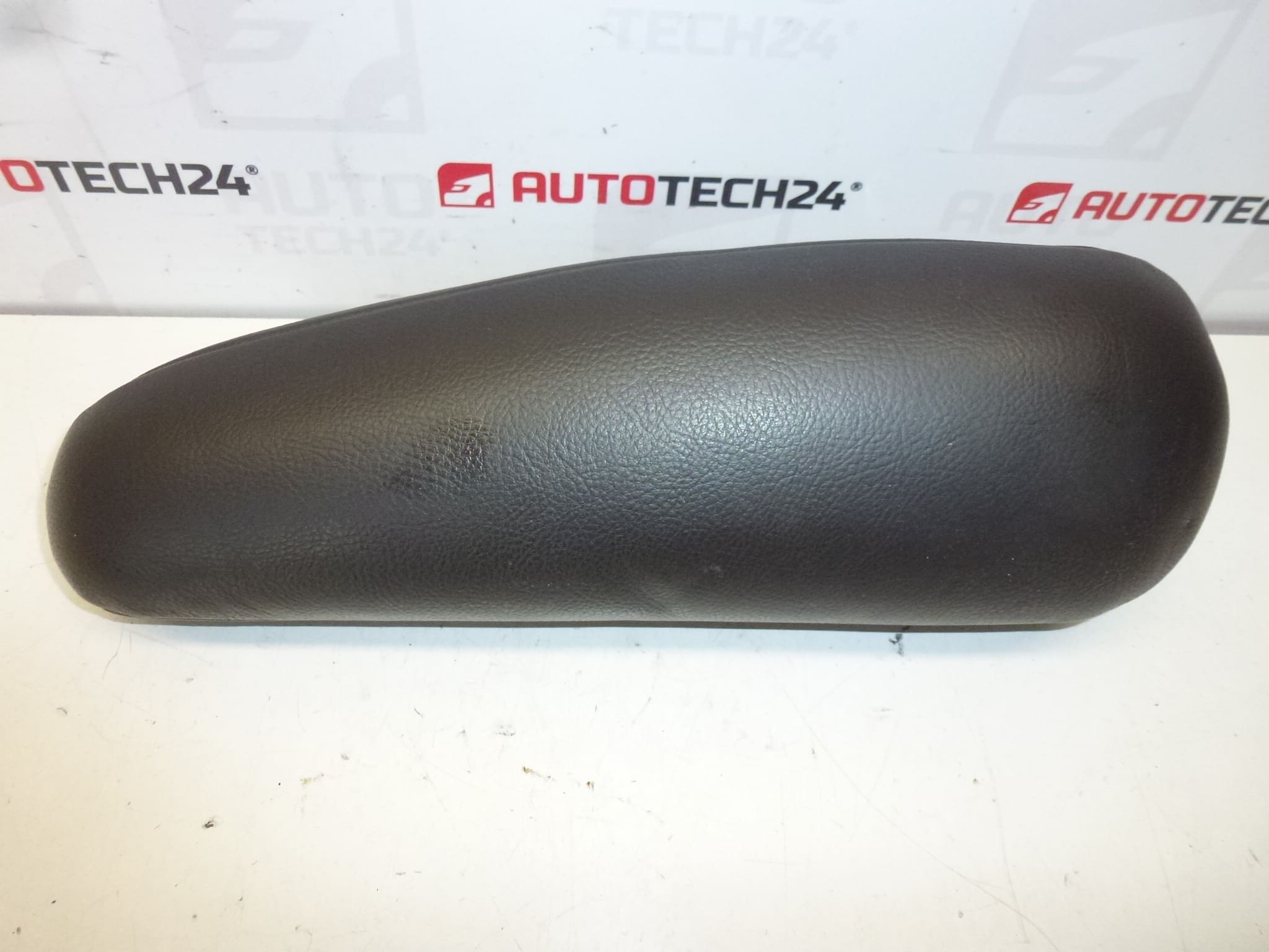 Accoudoir gauche Citroën Peugeot 8830QW