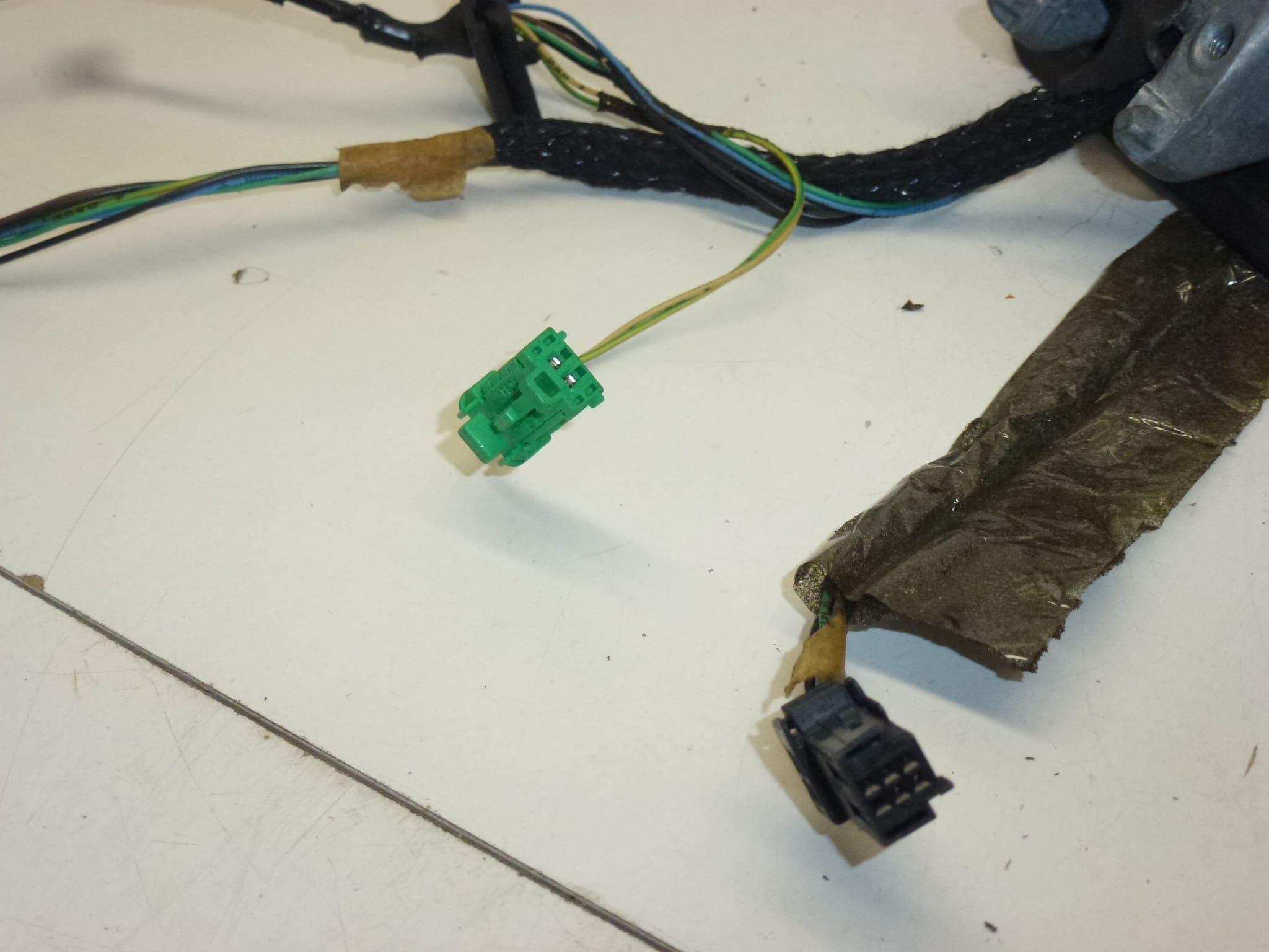 Rétroviseur droit Citroën C4 KPU 96467112 8149YN