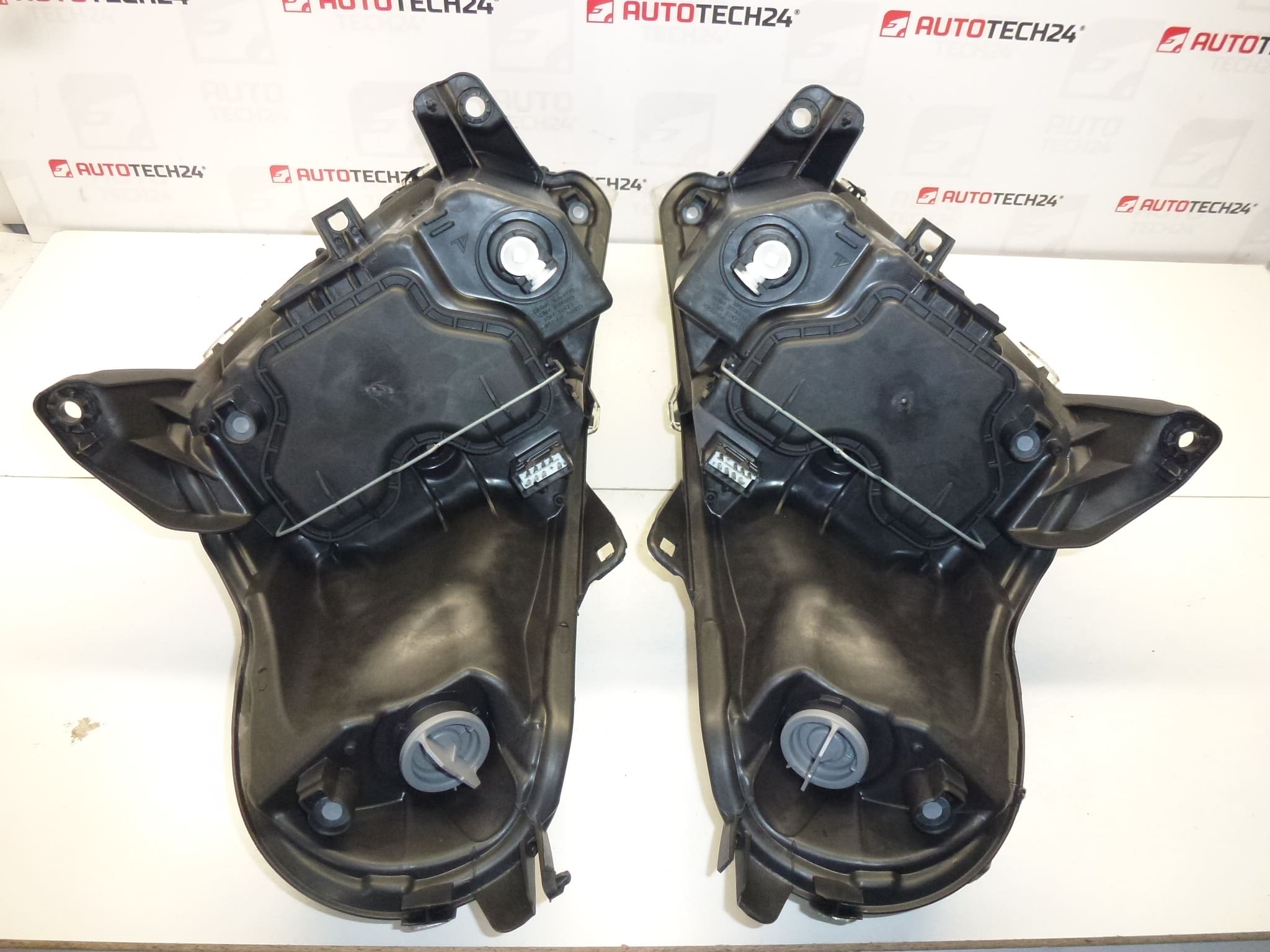 Feu avant neuf - KIT Citroën C3 PLURIEL 6204ZL 6204ZN 6208K8 6206K8