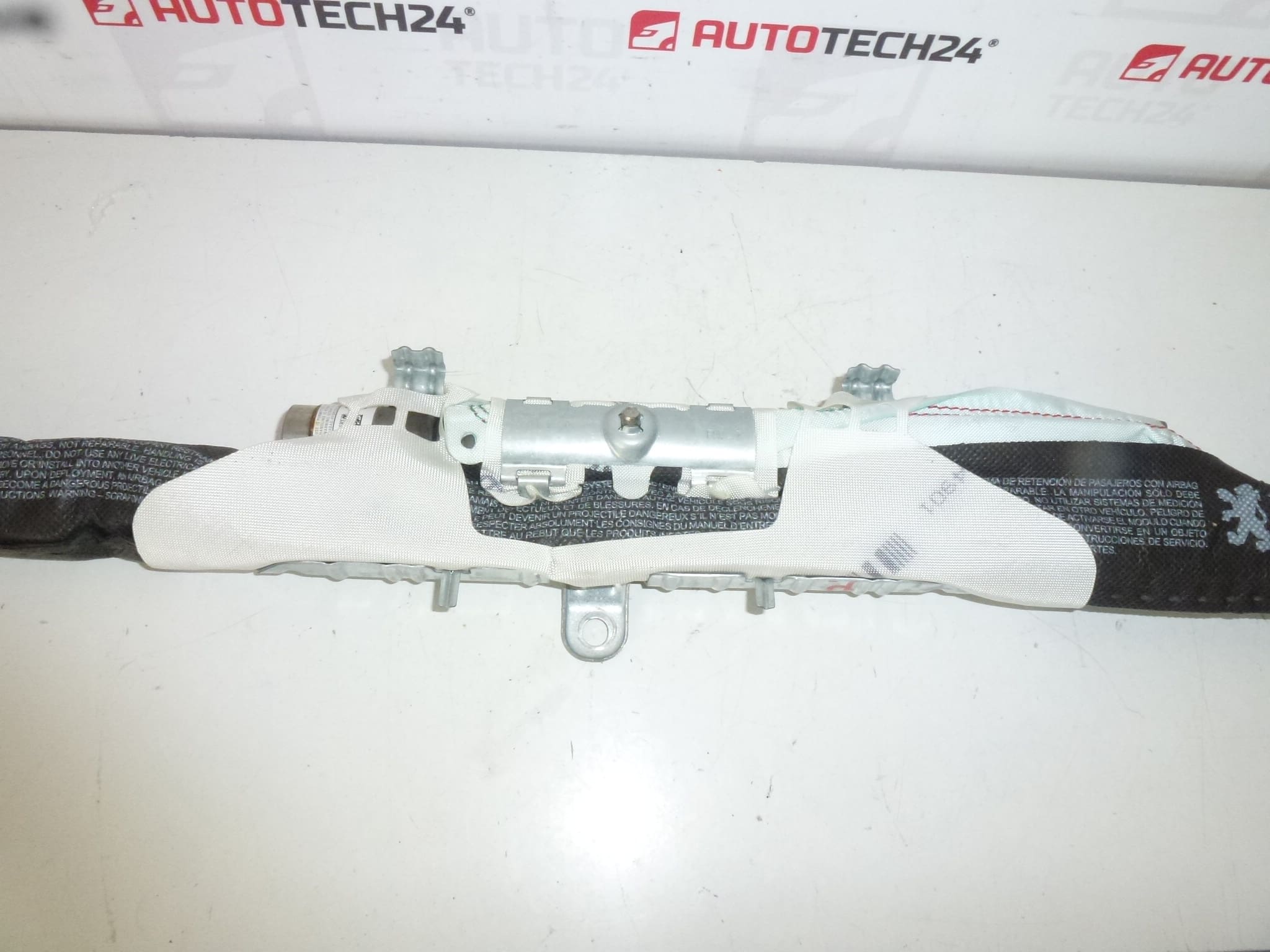 Airbag pied droit Peugeot 308 9688532880 8337CZ