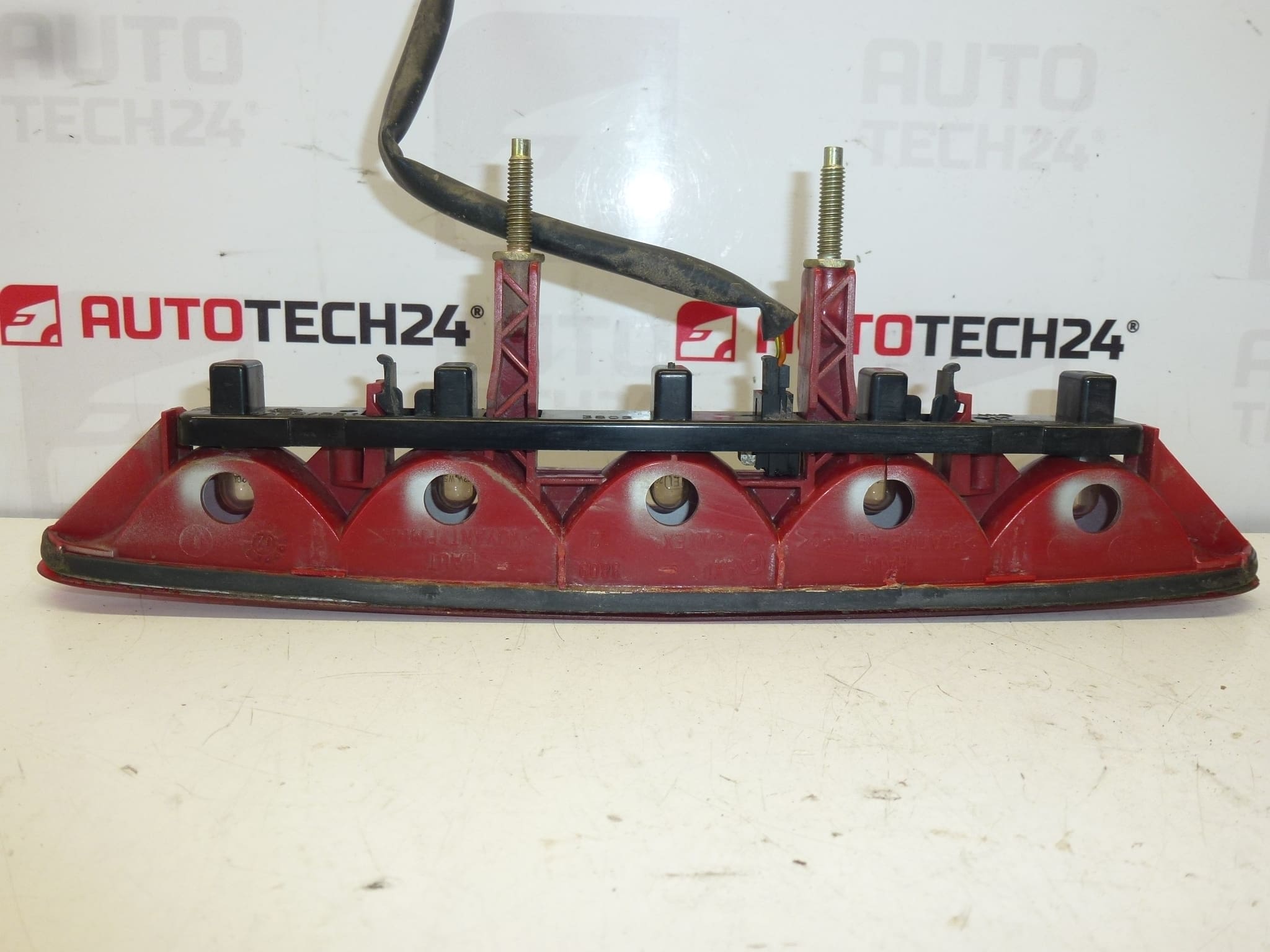 Troisième feu stop Citroën Xsara 6350A6