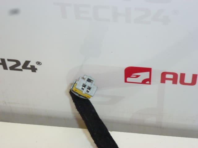 Pare-soleil gauche Peugeot 307 CC 8143NC