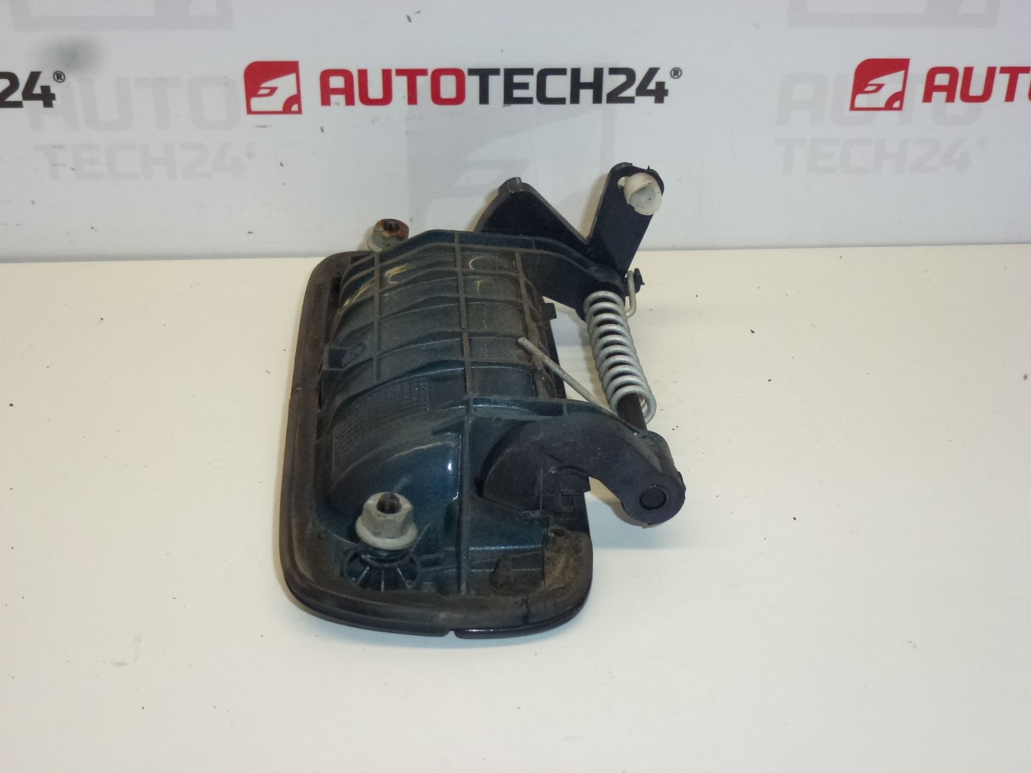 Poignée de porte arrière droite Peugeot KMPD 9101H5 9621859377