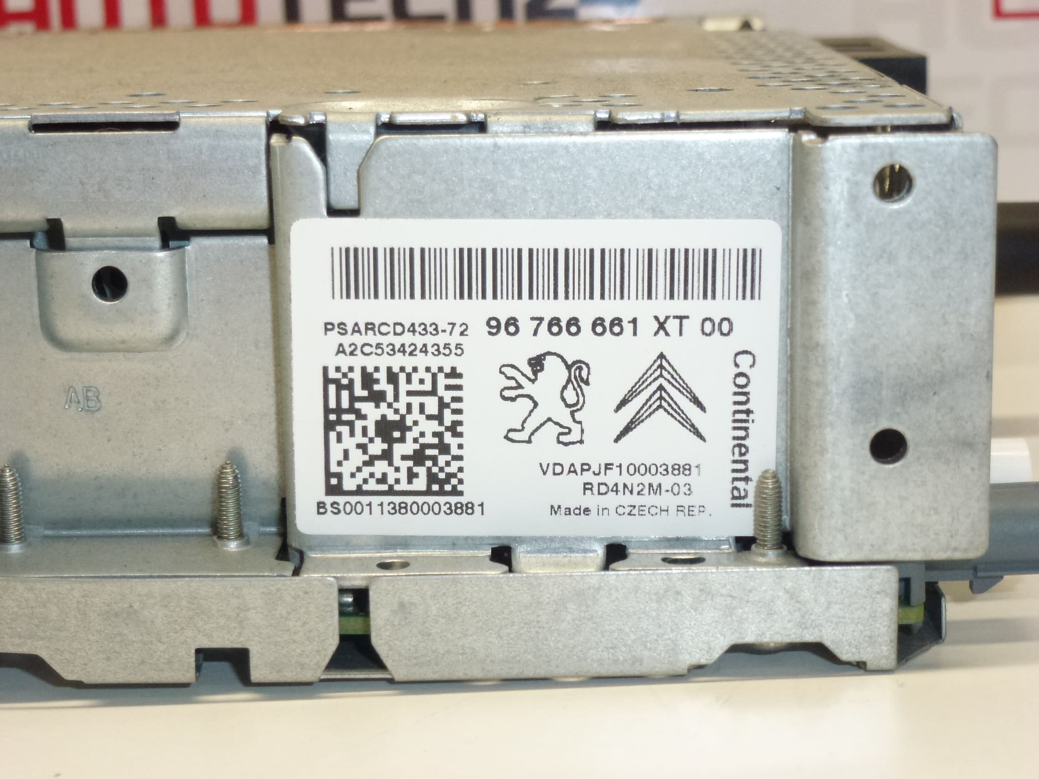 Autoradio Citroën Peugeot RT3-B5-N3 96766661XT 16077577XT