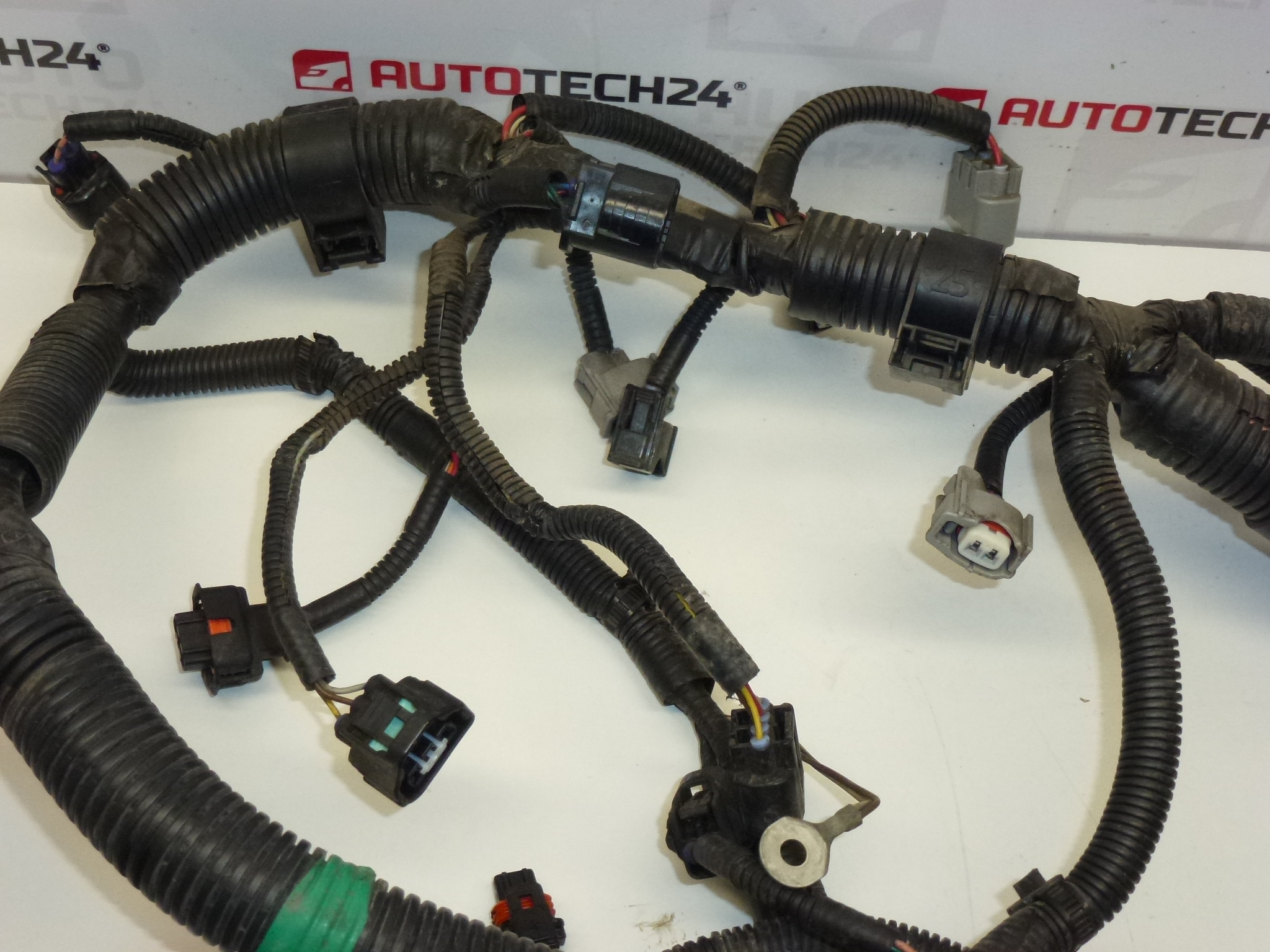 Faisceau Citroën Peugeot 1.0 KR 821210H0110 656973 658525