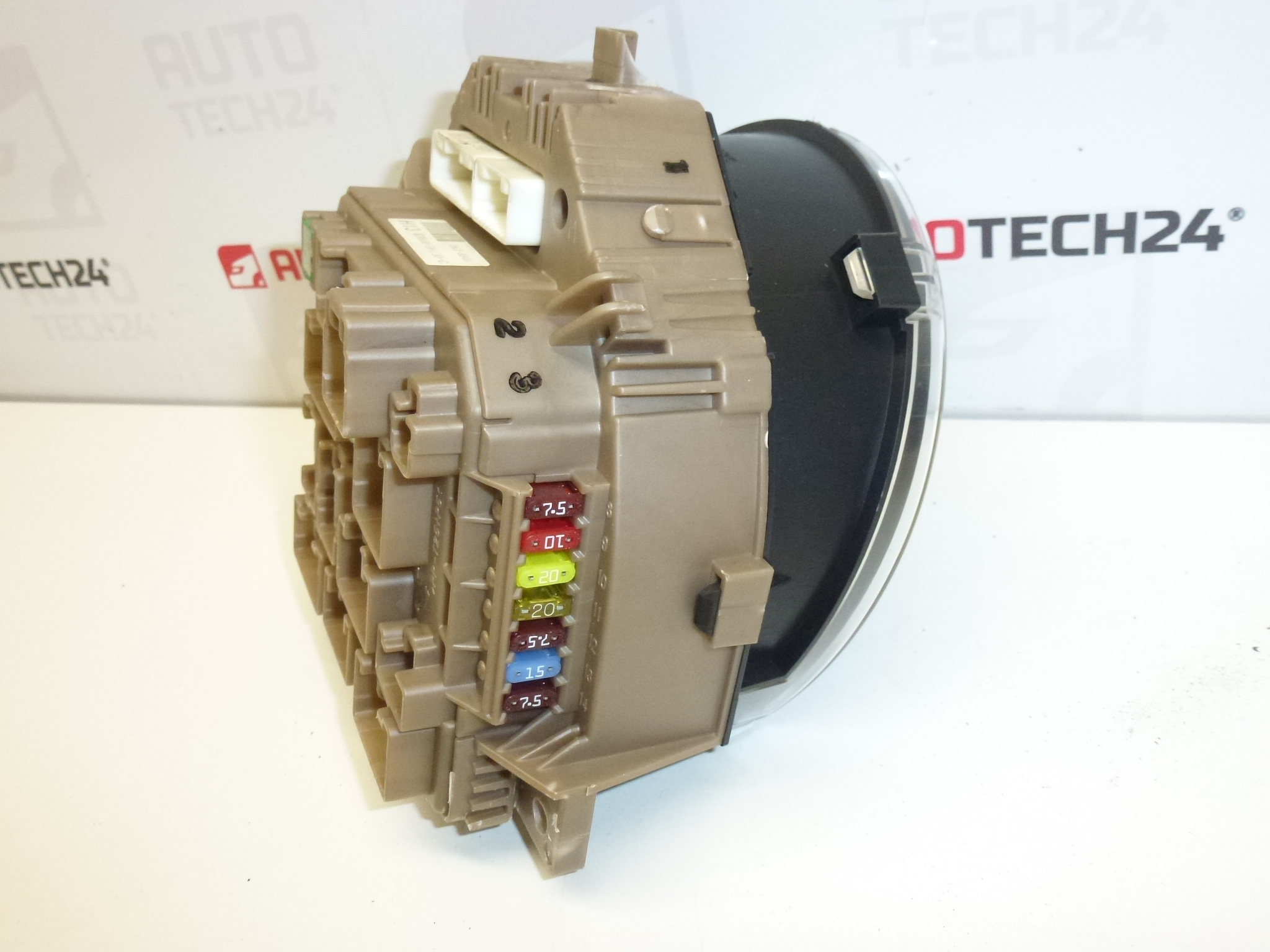 Compteur de vitesse Citroën C1 Peugeot 107 92000 km 83800-0H130