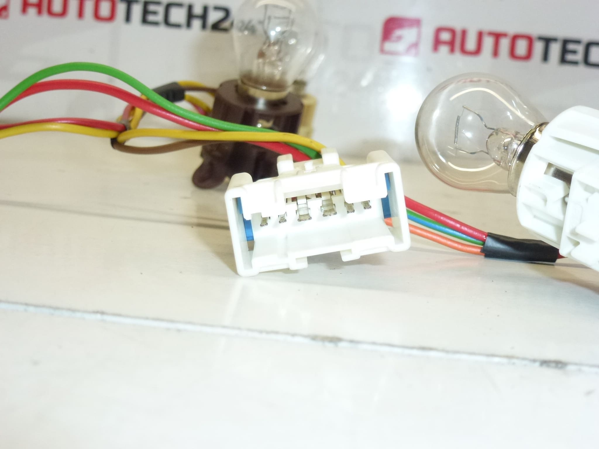 Câblage de Phare Arrière Droit Peugeot 407 Sedan 6351HP – Image 2