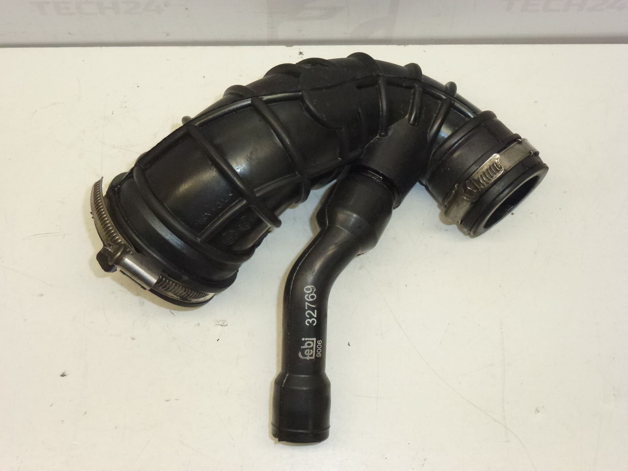 Tuyau de Suralimentation 1.4 HDI Citroën Peugeot 143413 1434F6 – Image 2