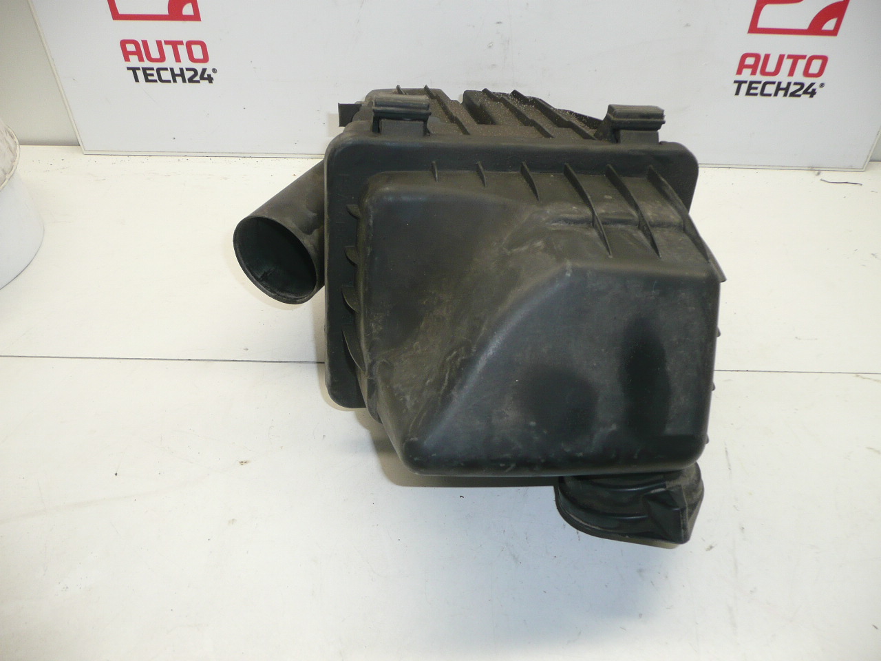 Boîtier de filtre Citroën Peugeot 2.0HDI 9643853880 1427J6