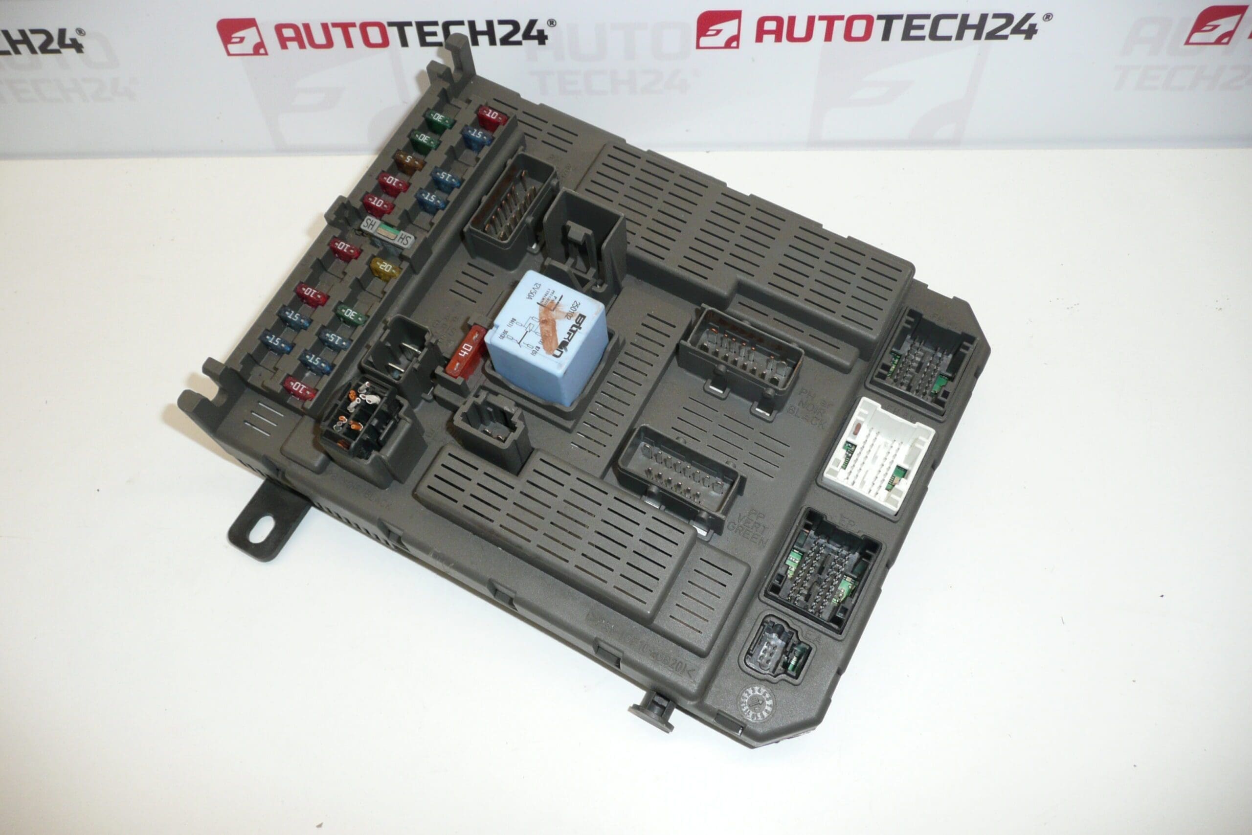 LEAR BSI Citroën C5 9648235680 6580F0 6580F1 – Image 2