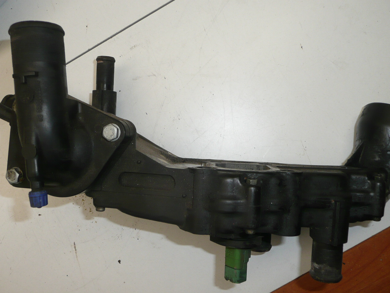 Boîtier de thermostat Citroën Peugeot 2.0 HDI 9643212280 1336W7