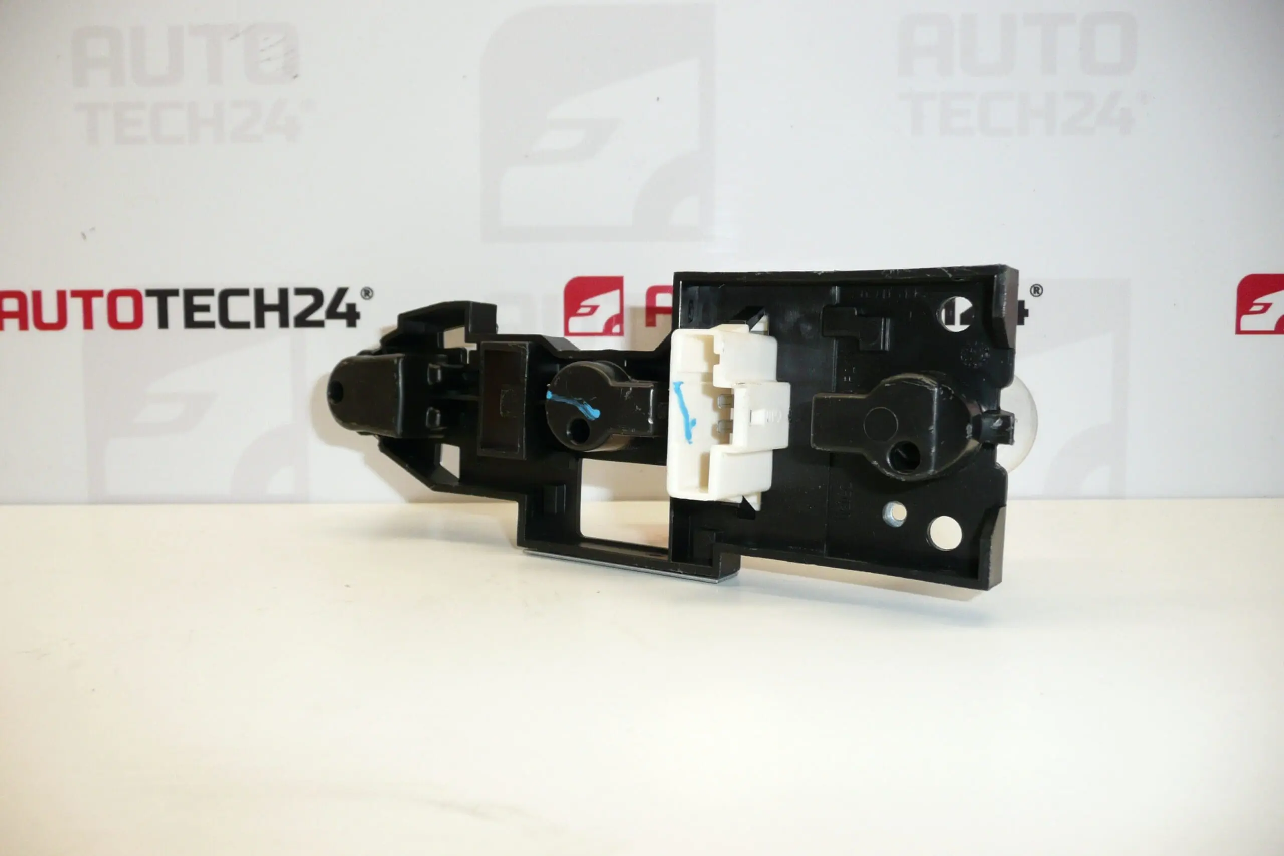 Support de Feu Arrière Citroën C5 II 89032703 – Image 2