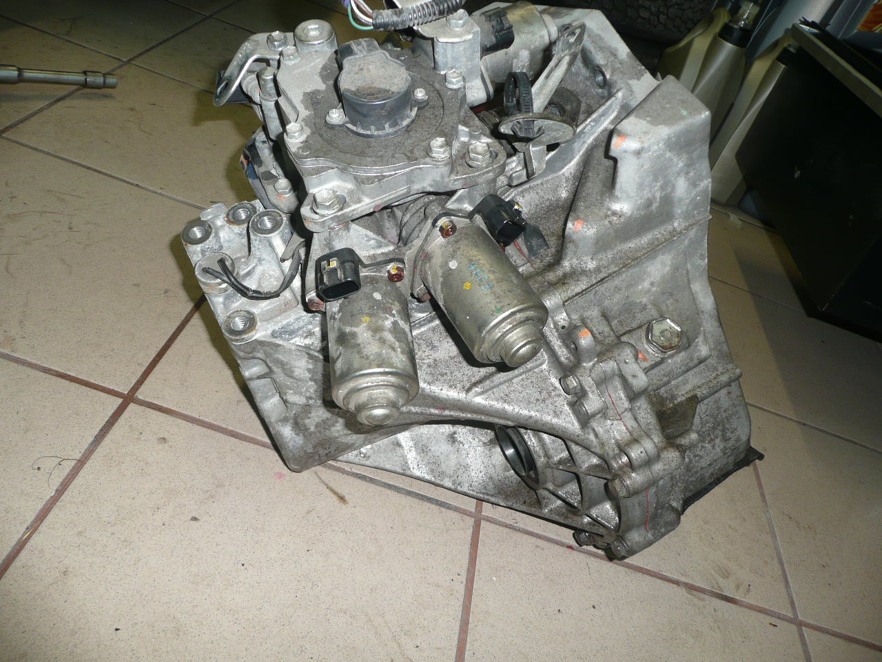 Boîte de vitesse Citroën Peugeot 1.0i sensodrive complete 2222QF