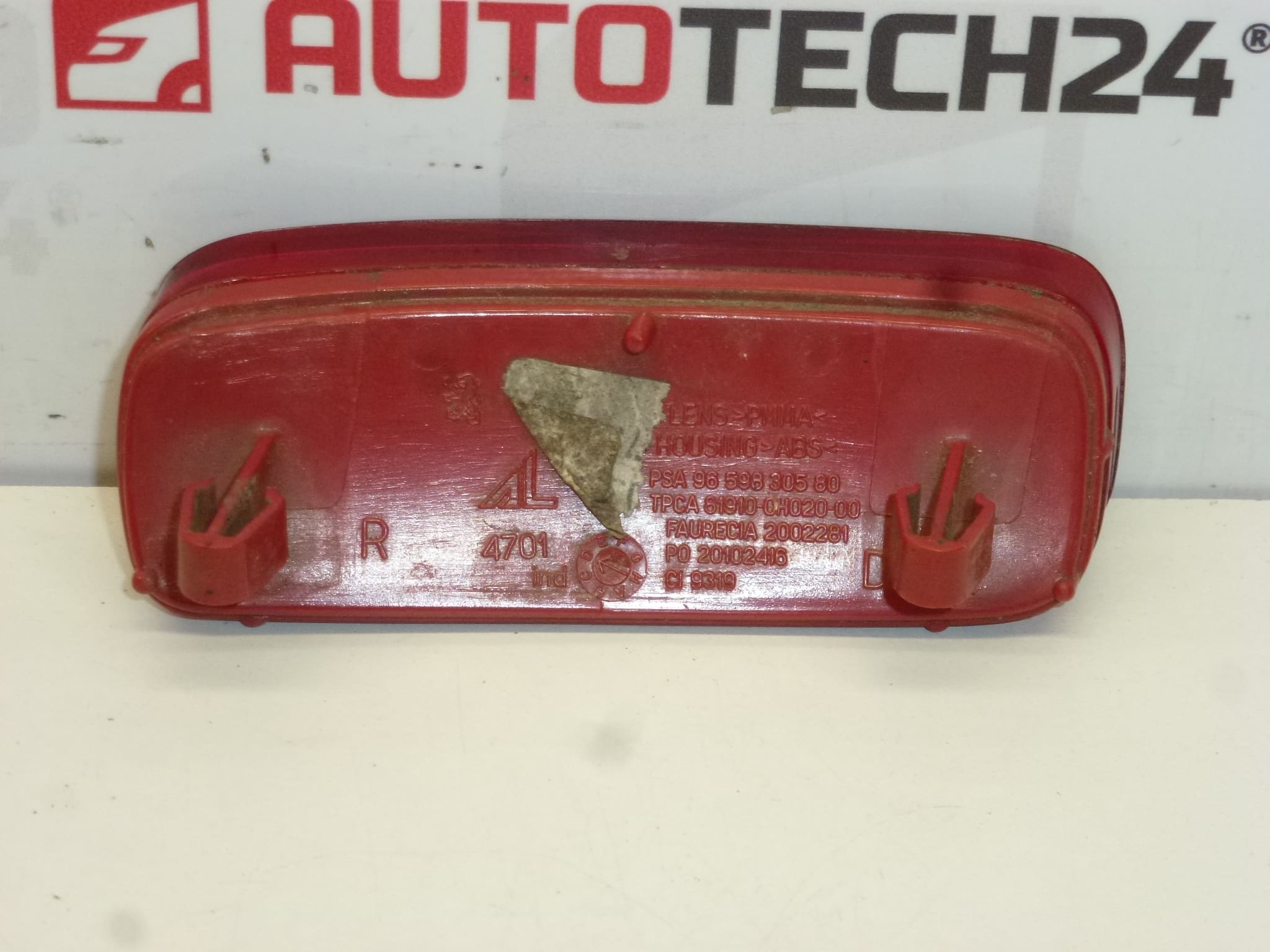 Réflecteur Droite Citroën C1 Peugeot 107 9659830580 – Image 2