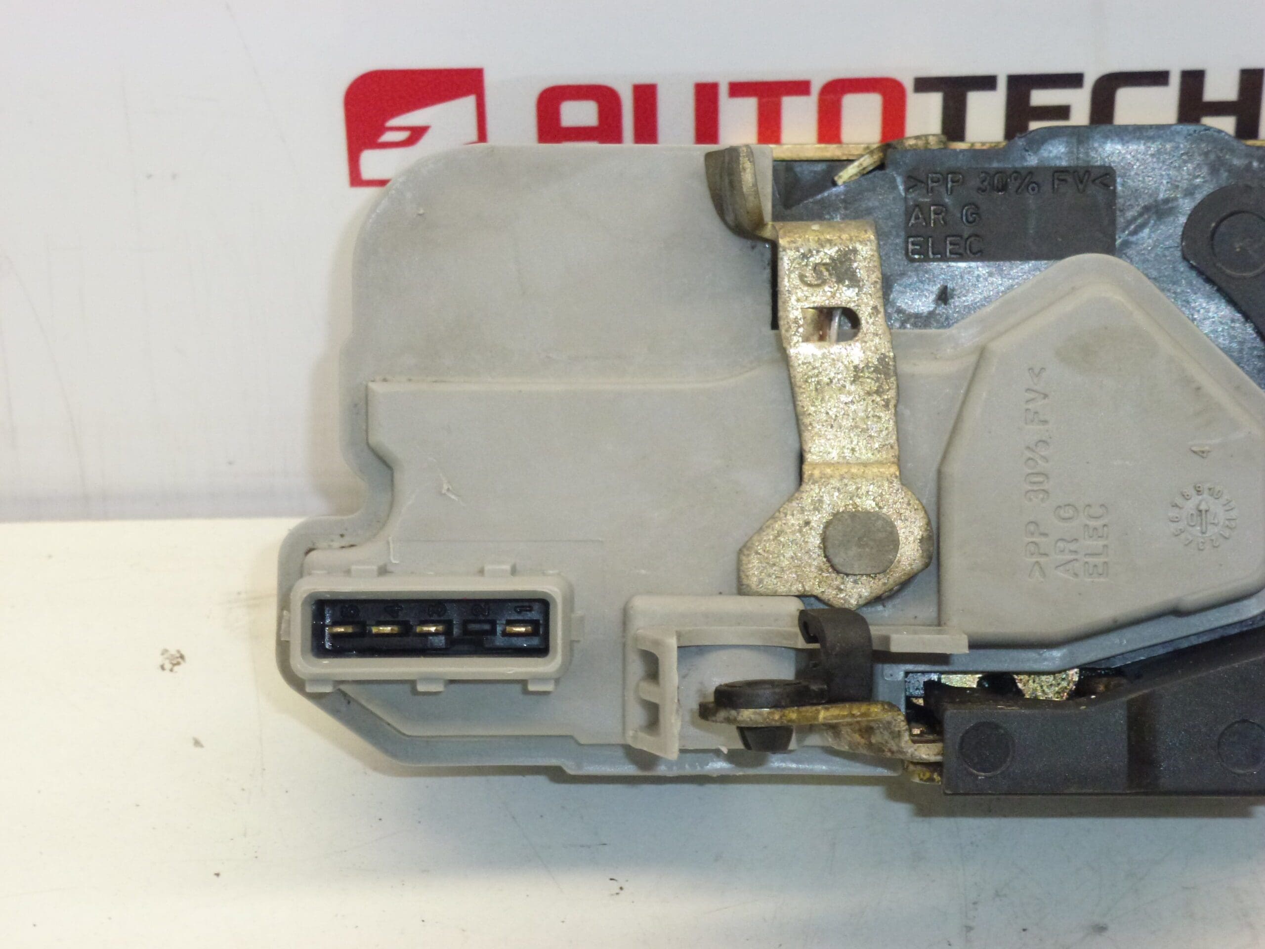 Serrure de porte arrière gauche Peugeot 206 9137E5 – Image 2