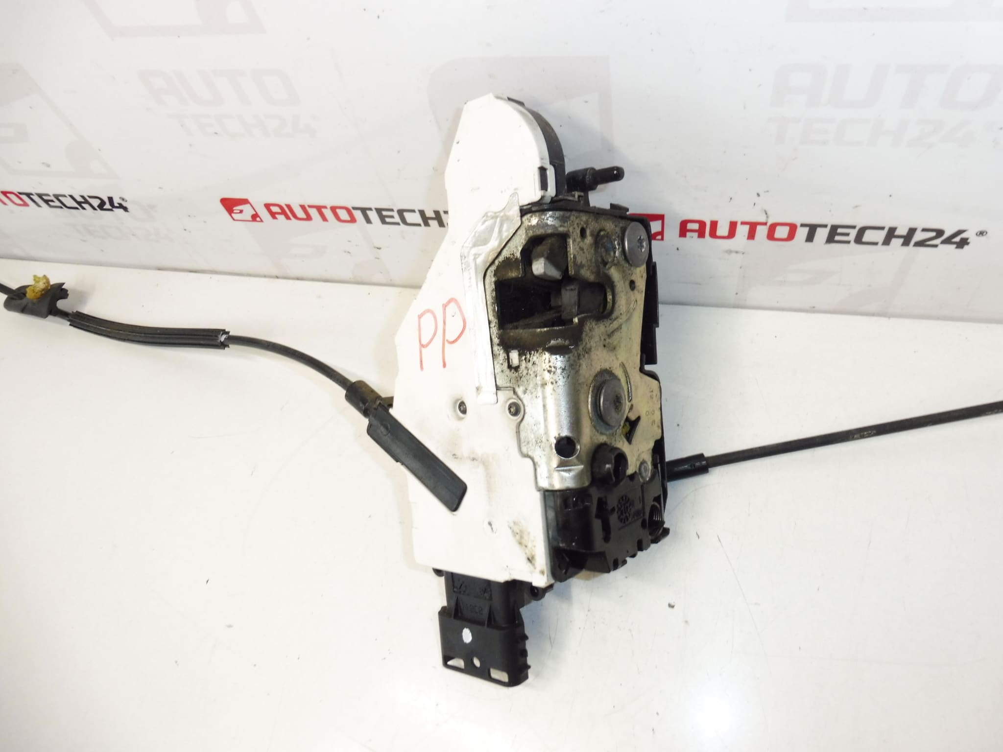 Serrure électrique de porte avant droite pour Citroën C4 Grand Picasso 9136Y8 (d'occasion) – Image 2