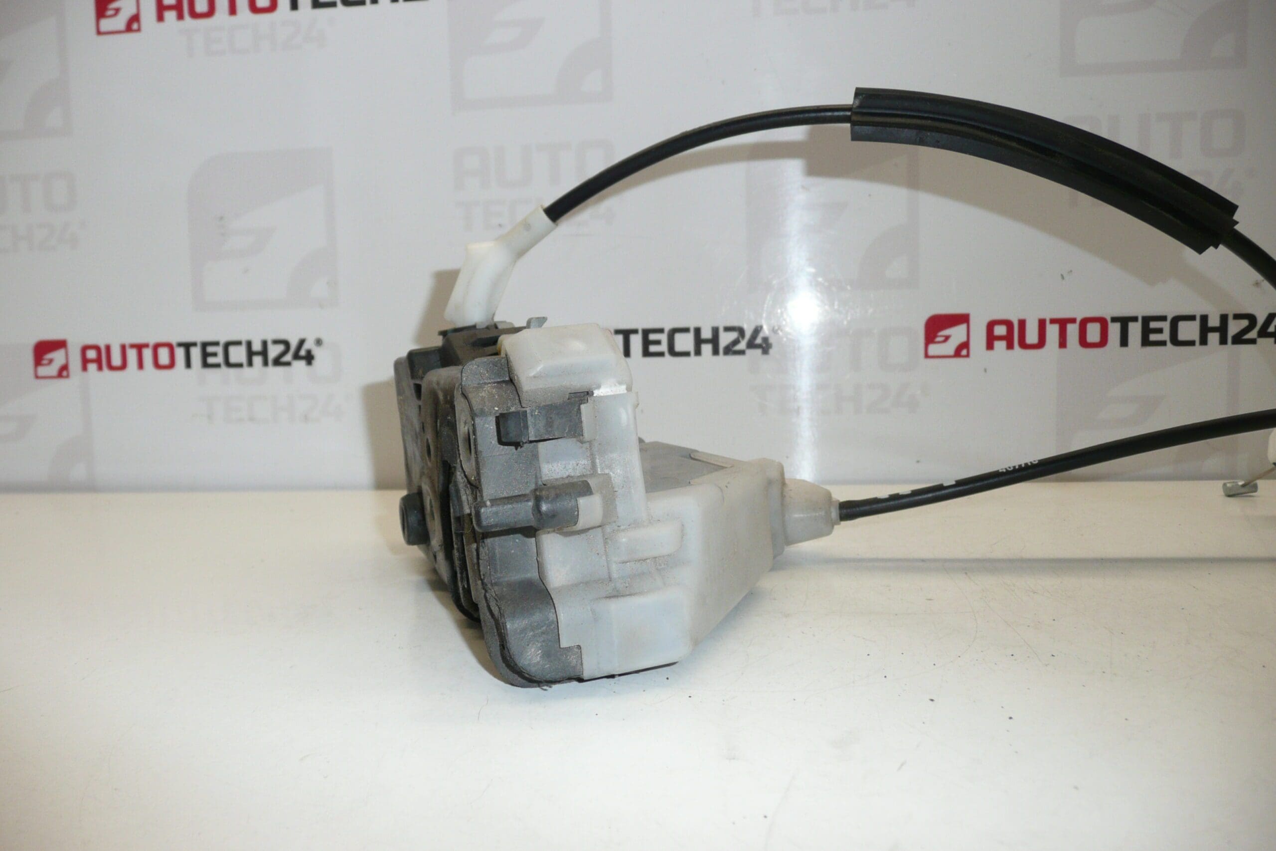 Serrure de porte arrière gauche électrique Citroën C5 X7 A04078 9137W0 – Image 2