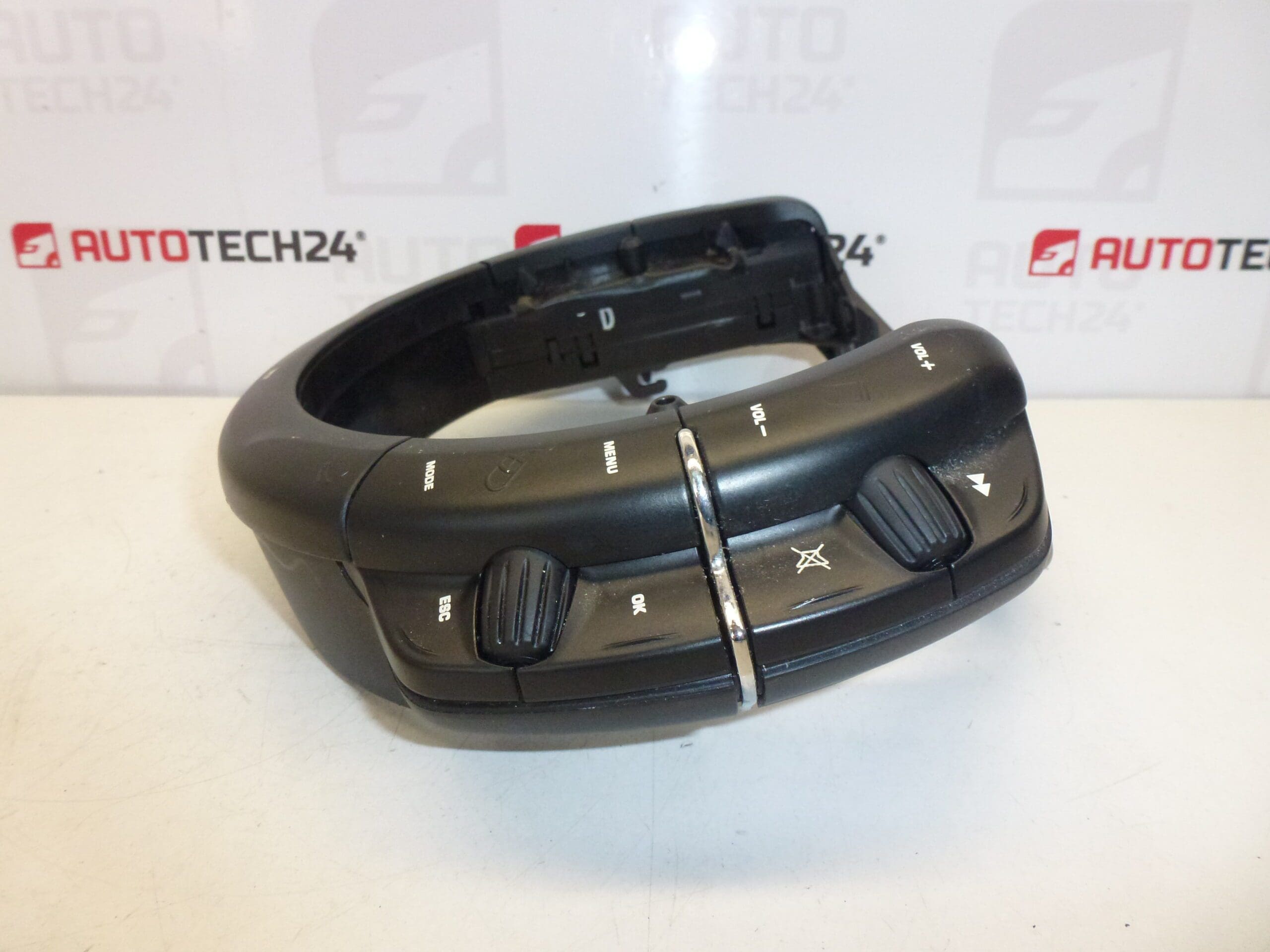 Citroën C4 96624938XT 6242P0 Commandes au volant – Image 2