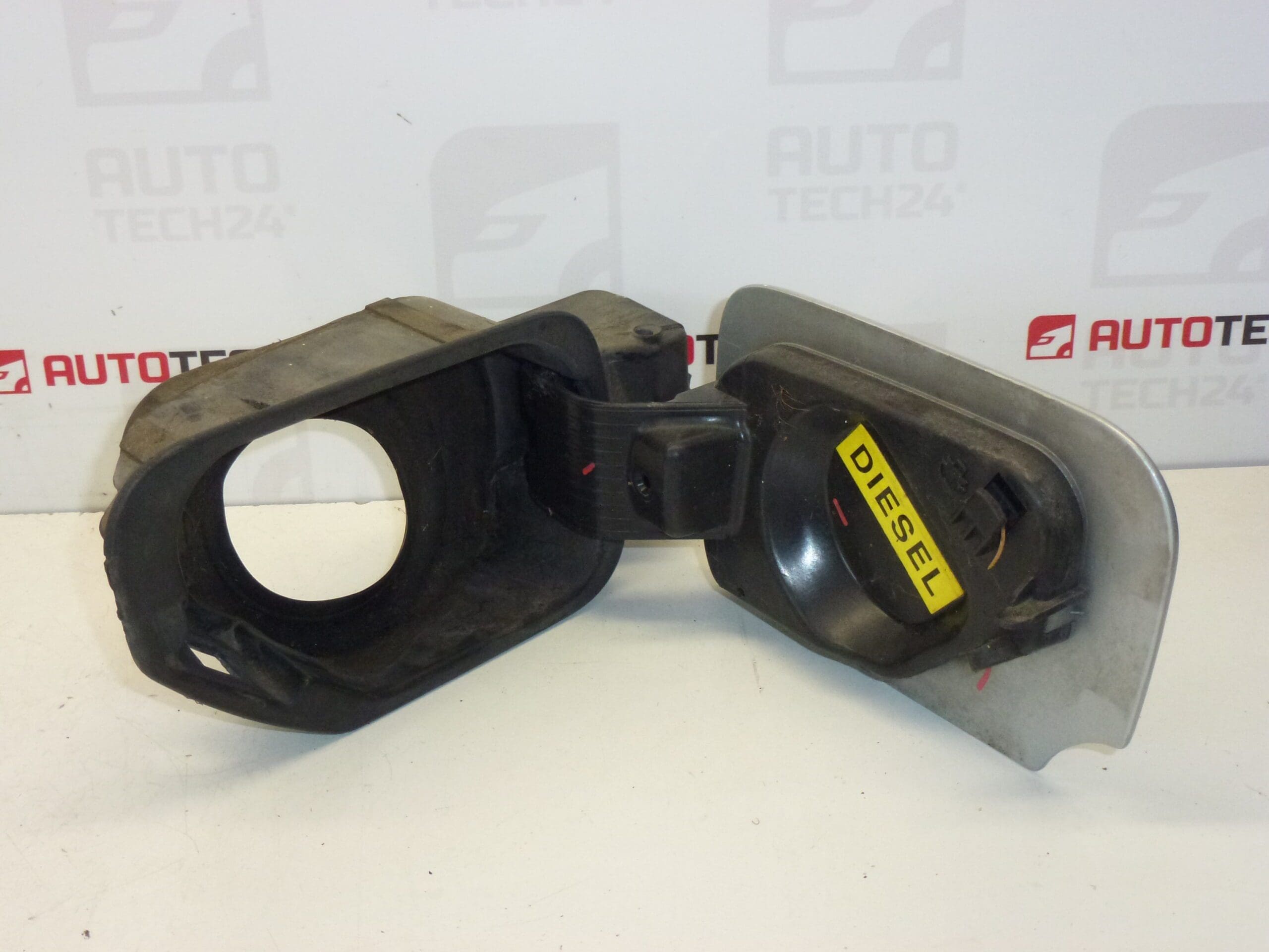 Bouchon De Réservoir Pour Peugeot 407 1517A7 151877 EZRC – Image 2