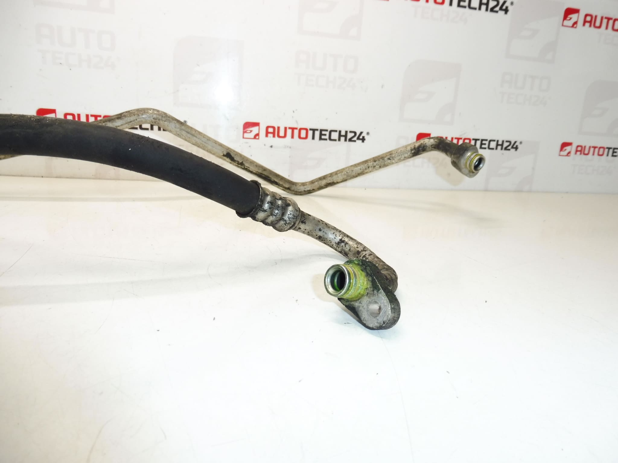 Tuyau de Climatisation Citroën C3 Picasso Peugeot 207 9681620980 6460XL – Image 2