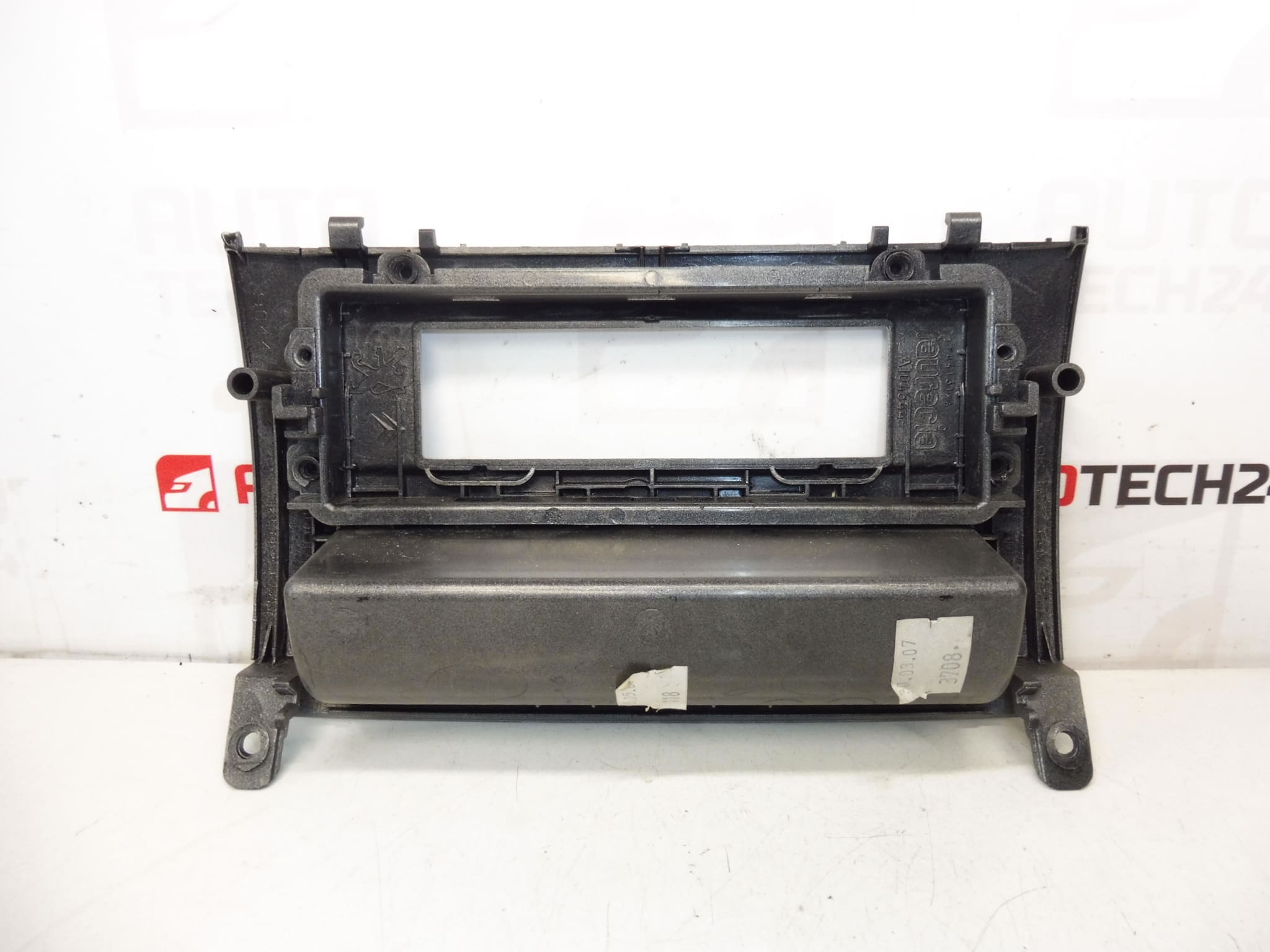 Cadre d'affichage radio Peugeot 407 9657788777 – Image 2