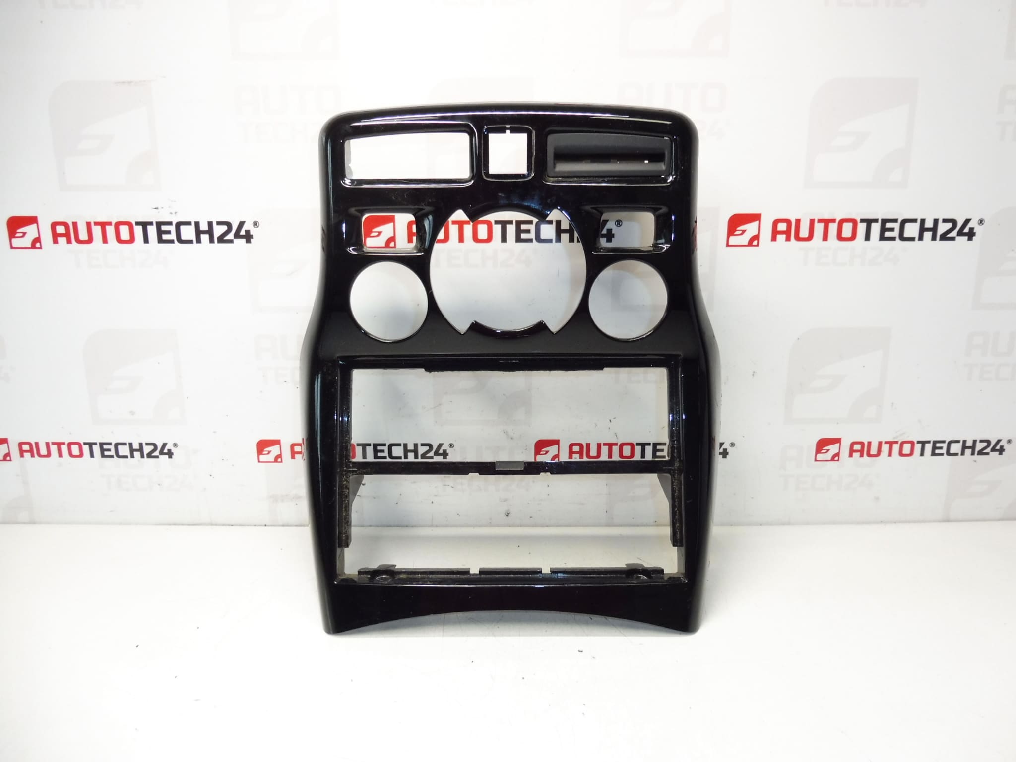 Panneau de climatisation C3 Picasso 96828913 823117