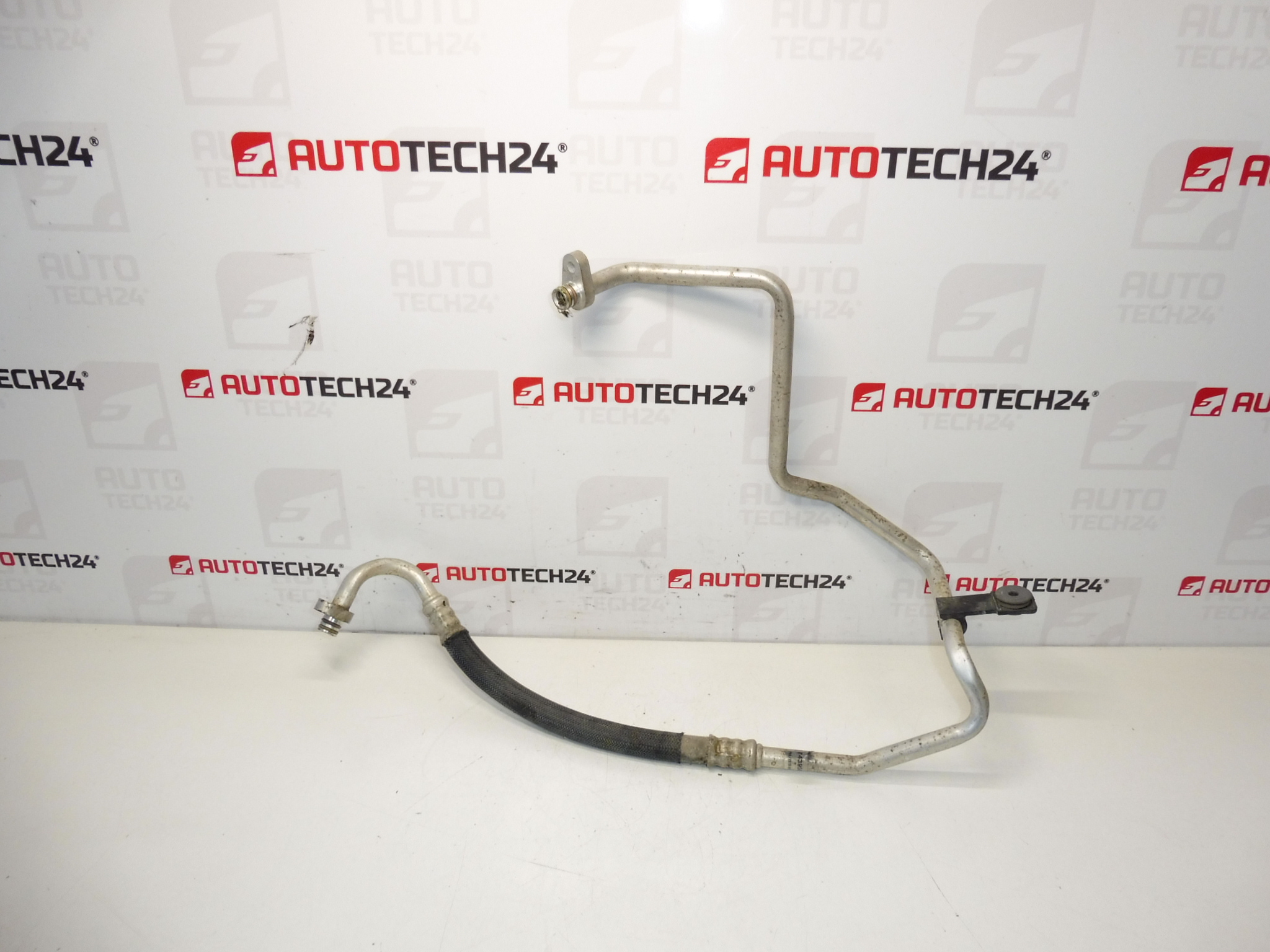 Tuyau de climatisation Citroën C-ELYSEE Peugeot 301 9674395080