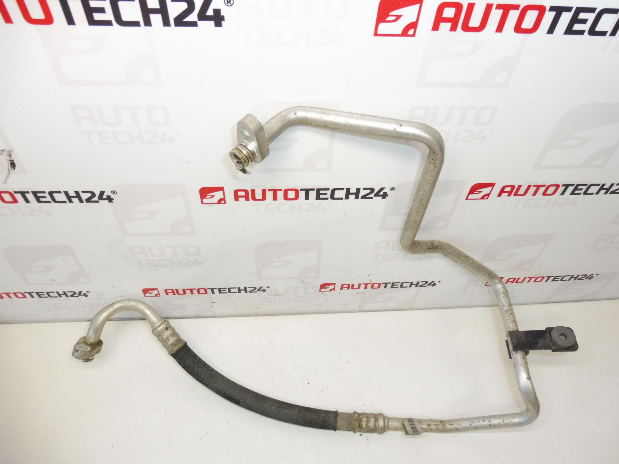 Tuyau de climatisation Citroën C-ELYSEE Peugeot 301 9674395080