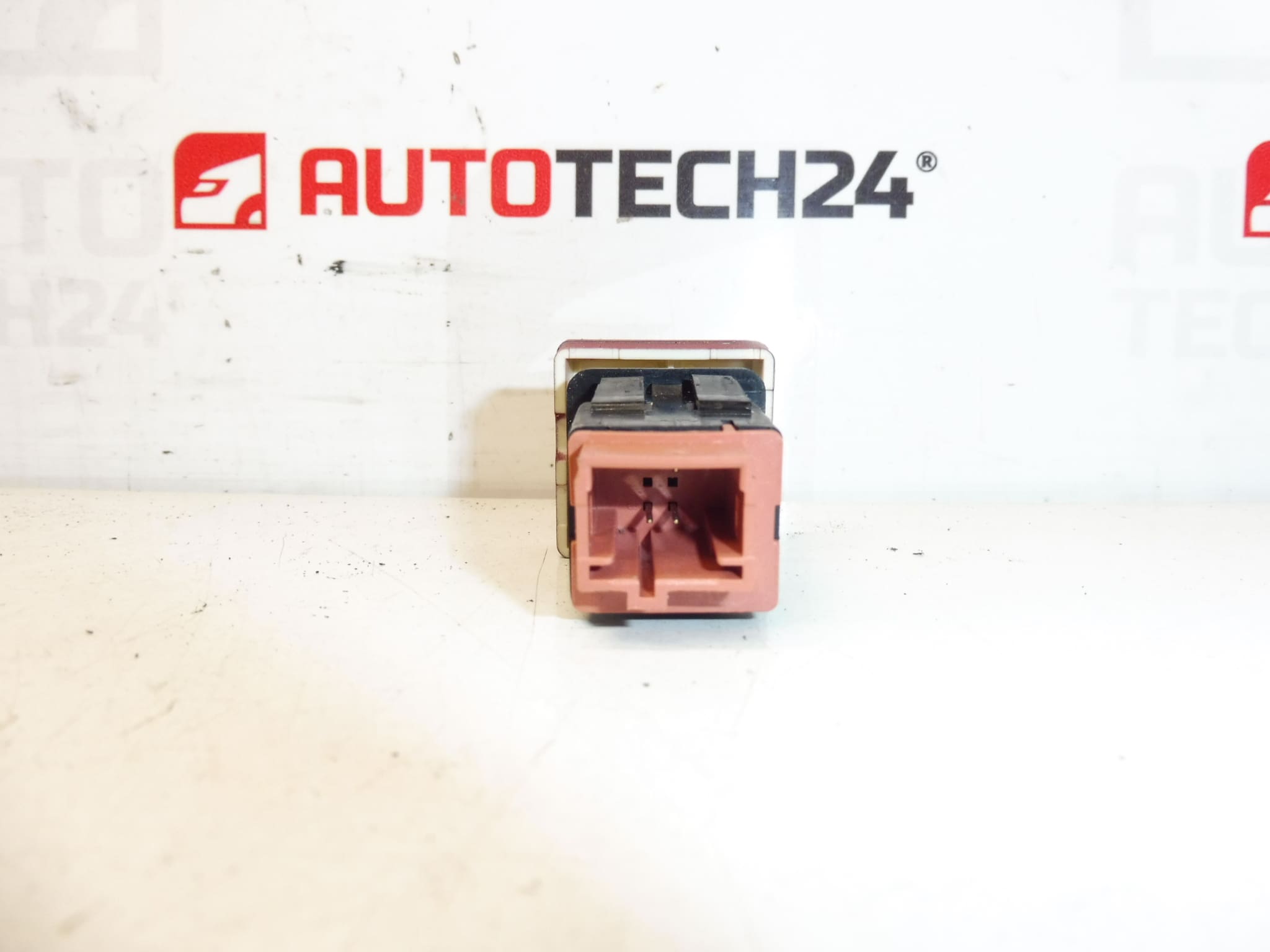 Contrôleur Des Feux De Détresse Citroën Peugeot 96583113KR 6990L2 – Image 2