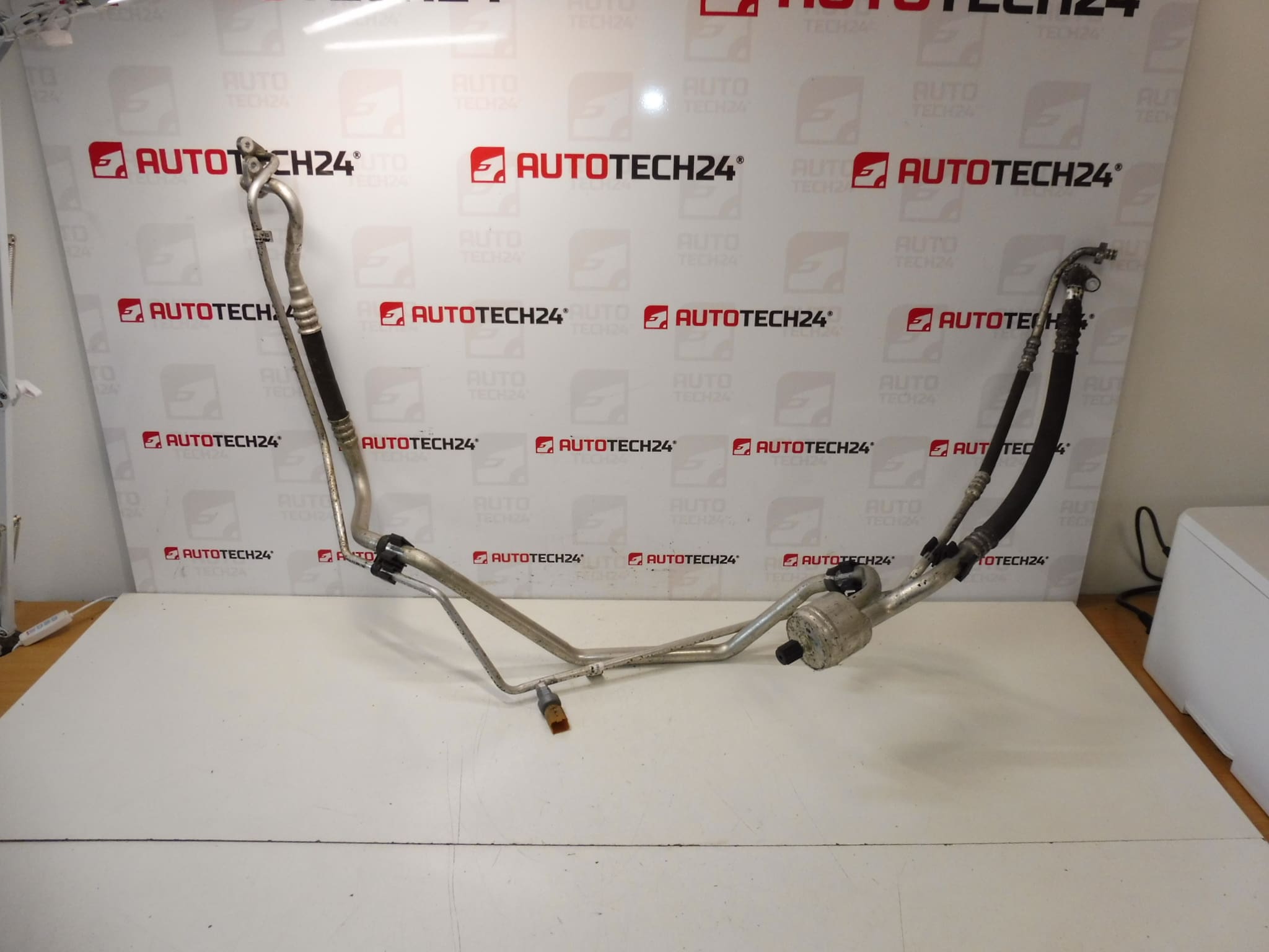 Tuyau de climatisation Citroën Berlingo III 9681693180 6477C9