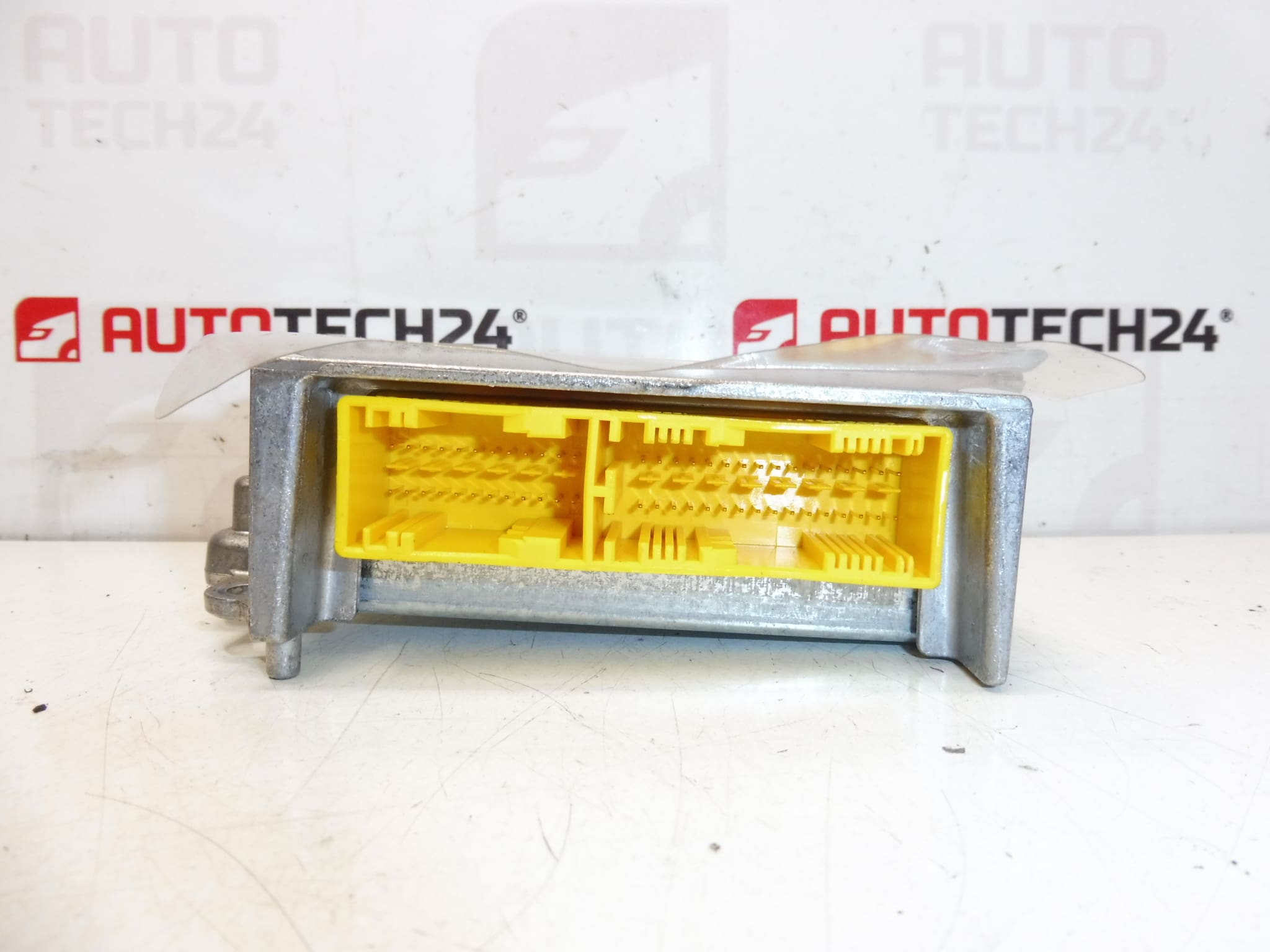 Citroën C-Crosser Peugeot 4007 P8635A053 6546Y666 – Image 2