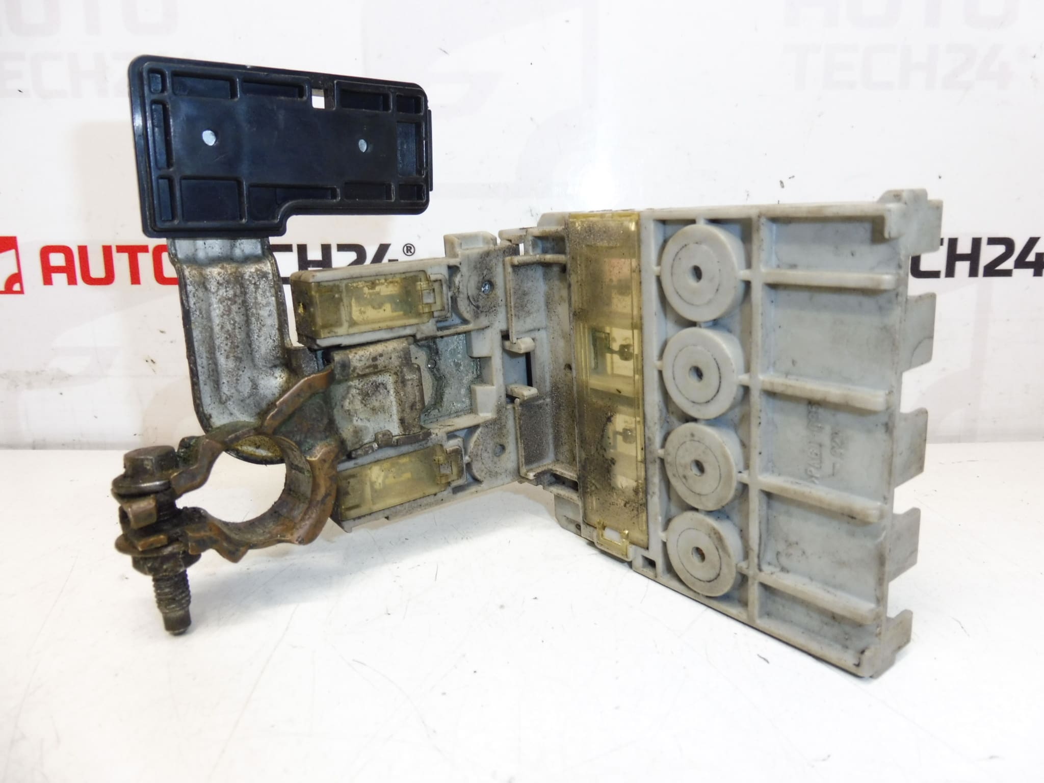 Module de fusibles Peugeot 4007 6500FC – Image 2