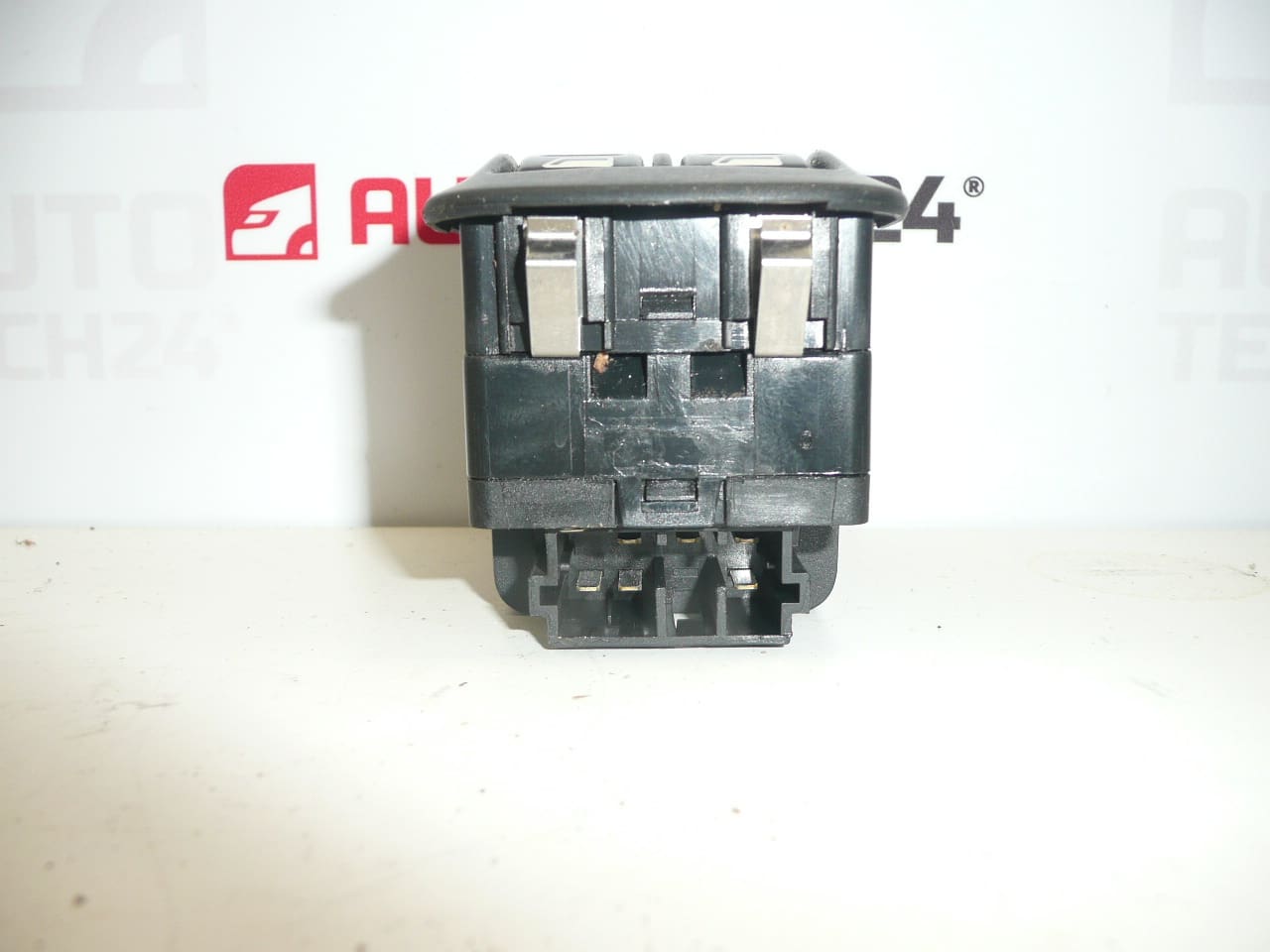 Commande de vitre Peugeot 206 6552WQ – Image 2