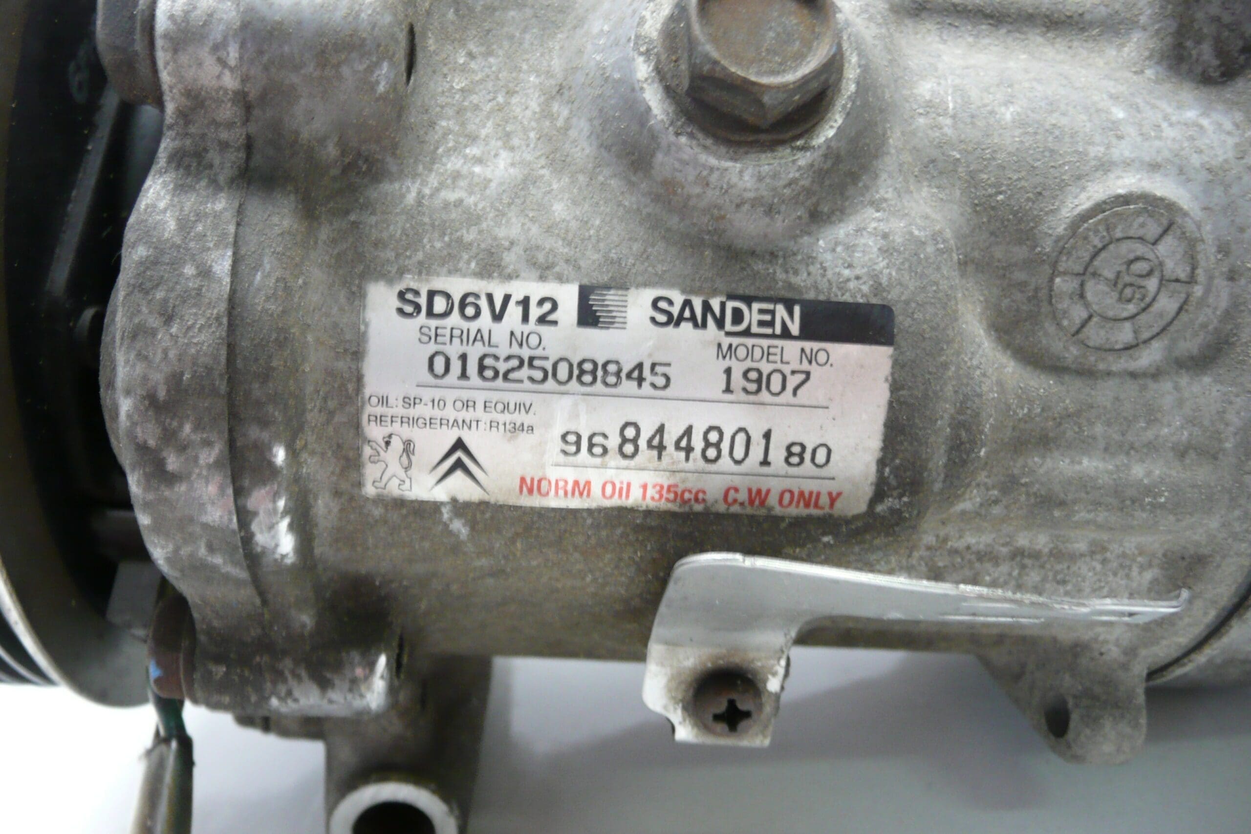 Compresseur de climatisation Sanden SD6V12 1907 Citroën Peugeot 9684480180 6453XP – Image 2