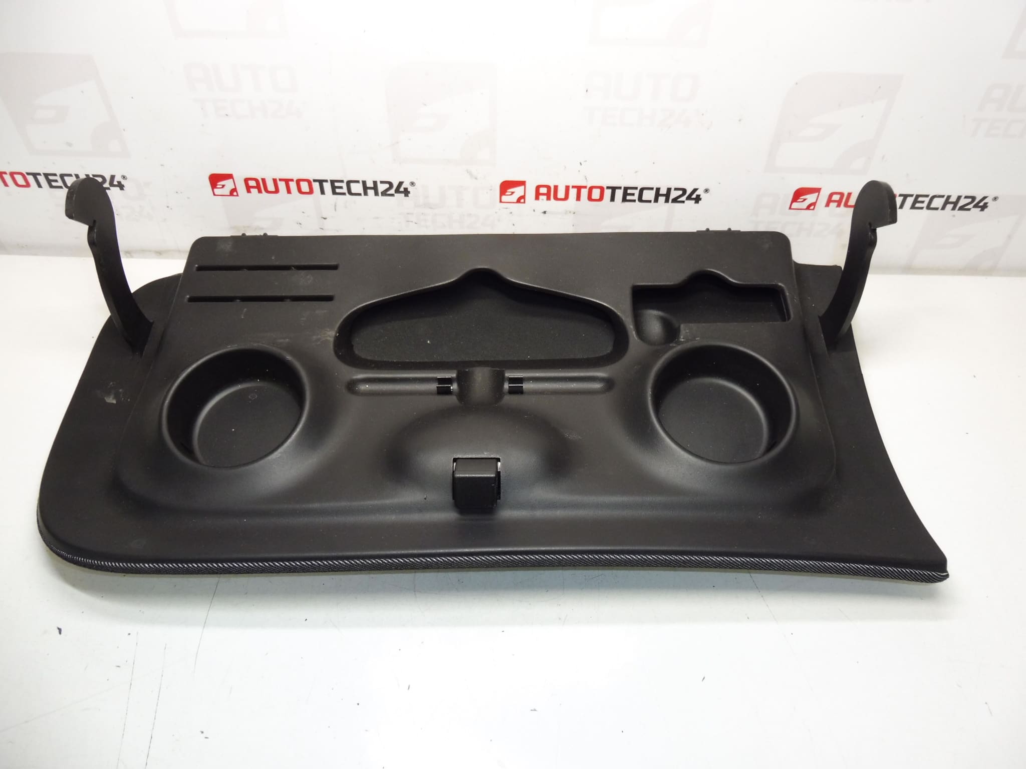 Couvercle boîte à gants Peugeot 206 96841349CY 8218VH – Image 2