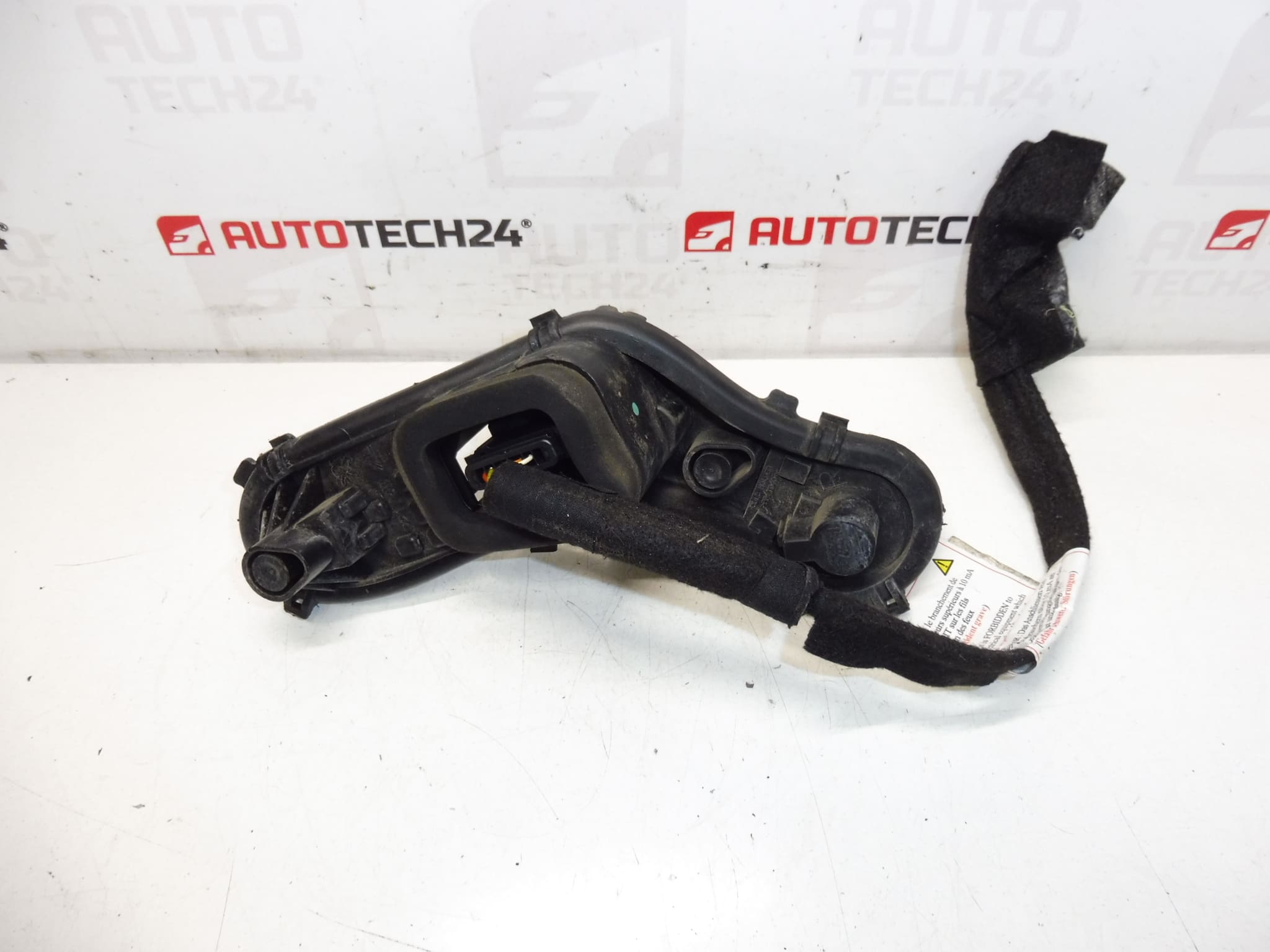 Douille d'ampoule Peugeot 3008 9683460780 6351HC – Image 2