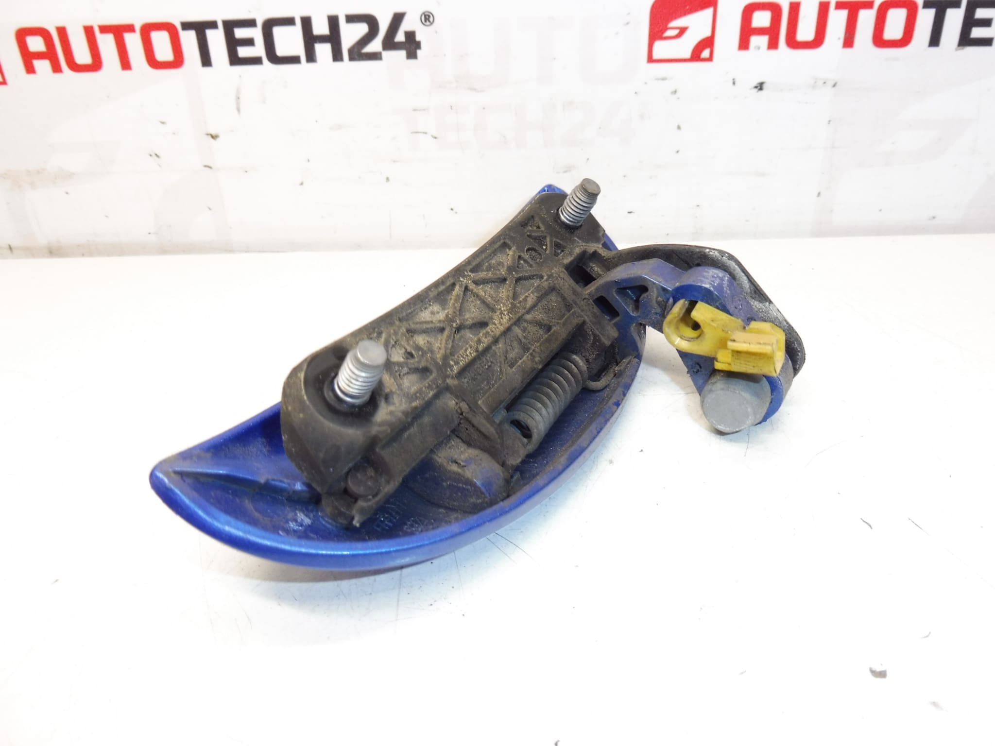 Poignée de porte d'entrée gauche Elx Citroën C1 Peugeot 107 9101ak – Image 2