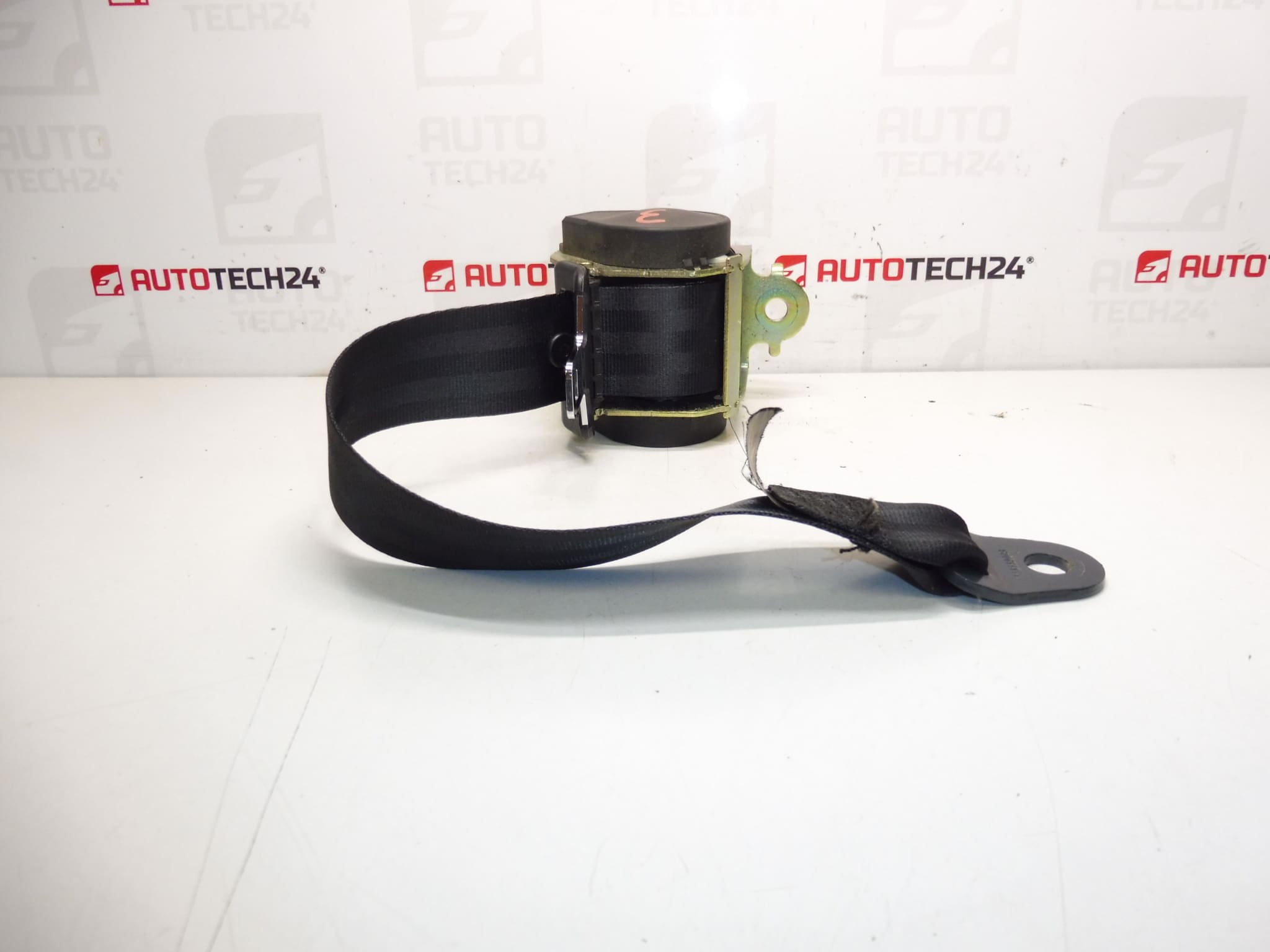 Ceinture arrière Peugeot 307 Citroen C4 Hatchback 96567808XX 8974JK