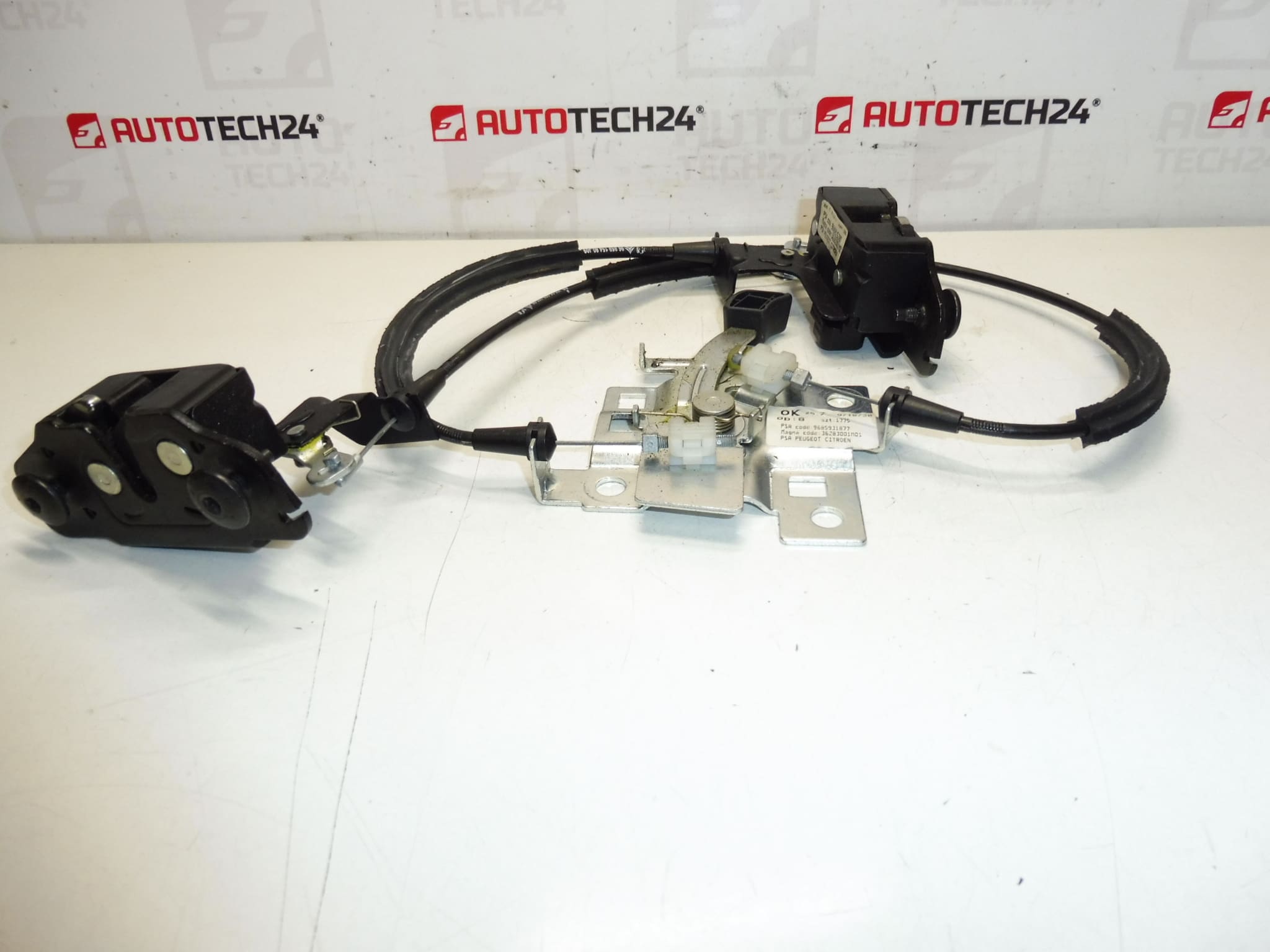 Kit serrure de capot arrière Peugeot 3008 9685931877 9685915280 – Image 2