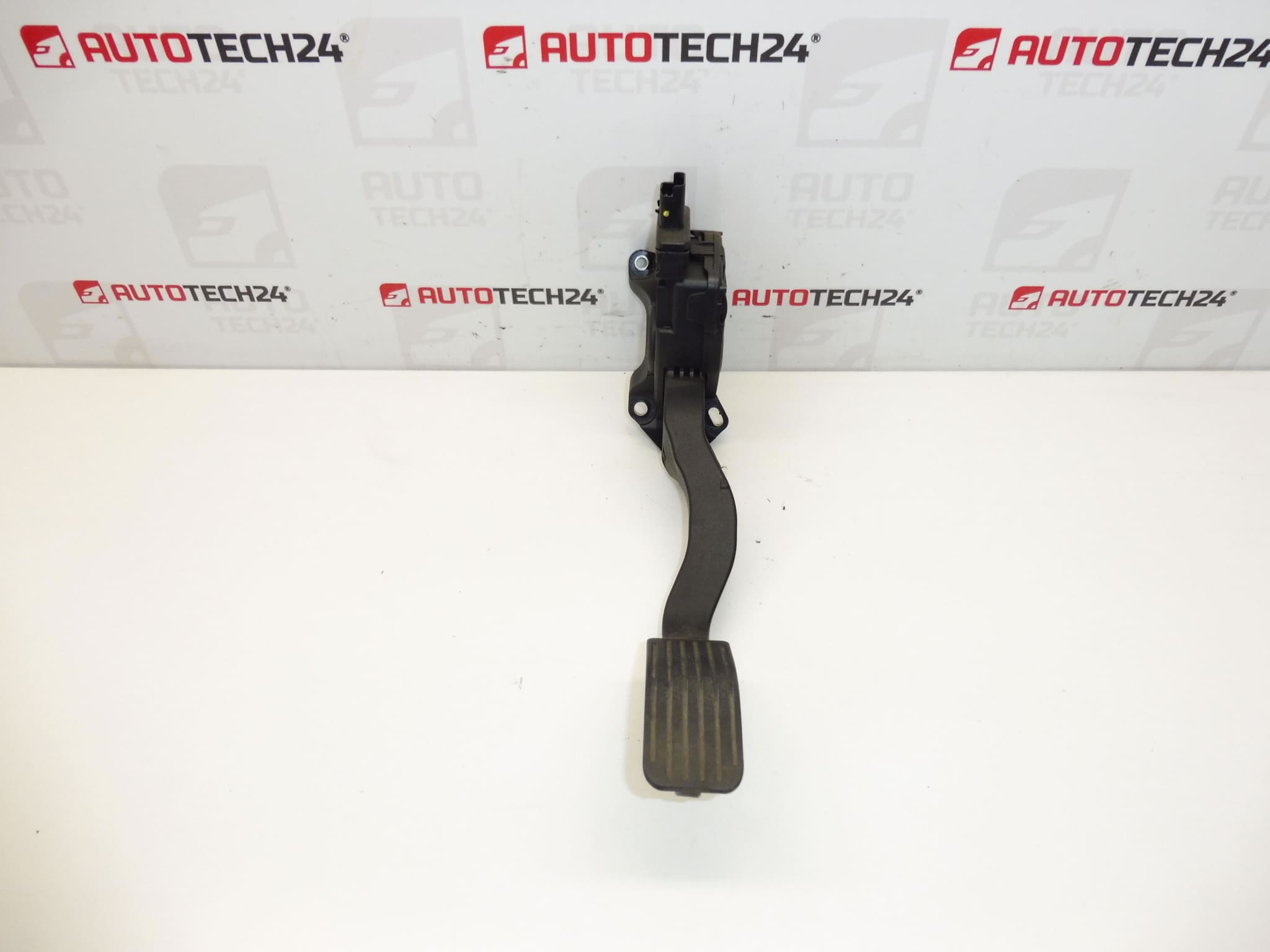 Pédale d'accélérateur Citroën Peugeot 6PV009083-00 9680756880 1601AW