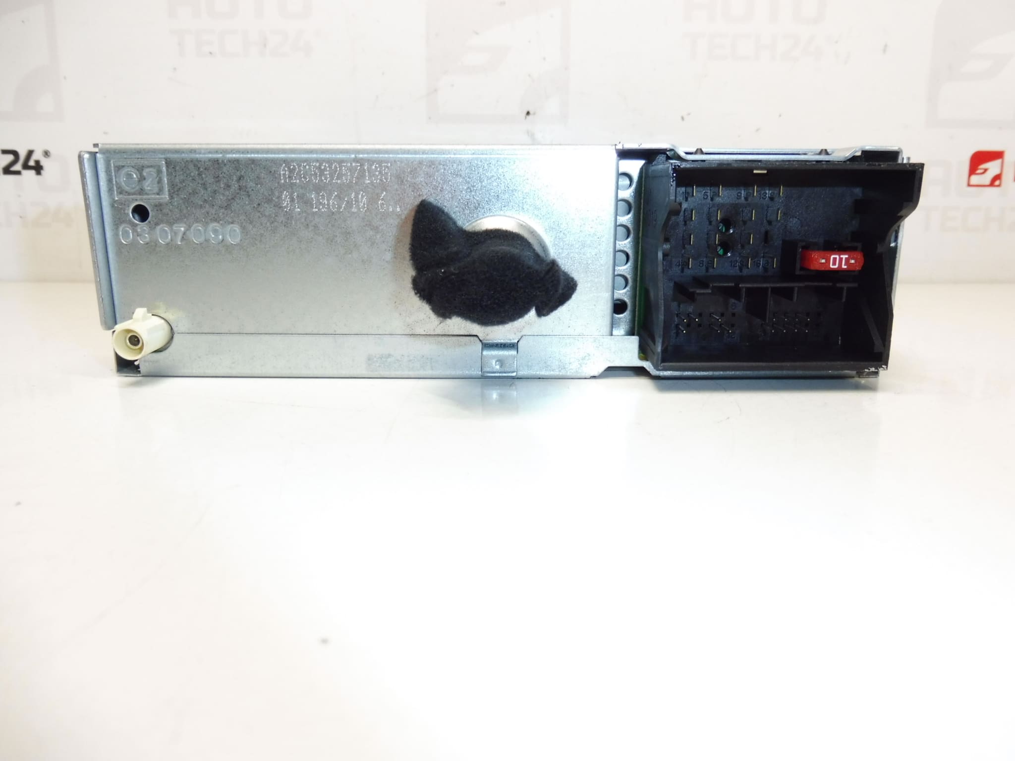 Autoradio CD Continental RD4N1M-03 Citroën Peugeot 96662669XT – Image 2