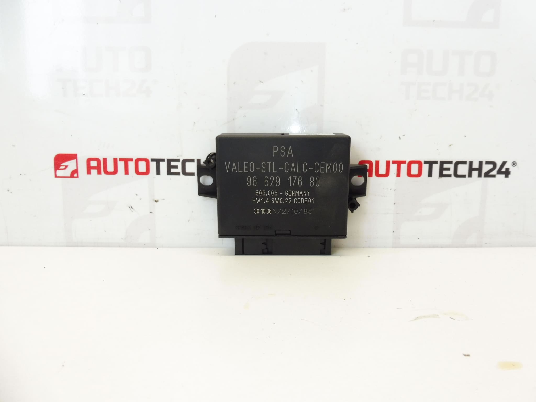 ECU AFIL Valeo Citroën Peugeot 9662917680 6590AR