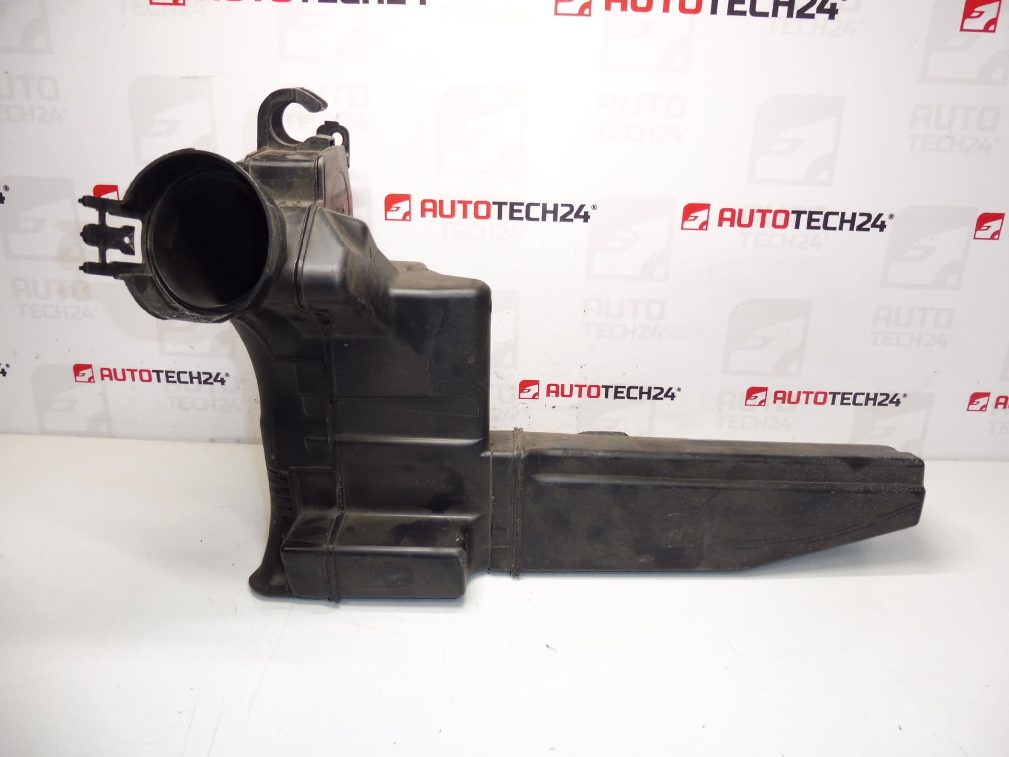 Résonateur d'admission d'air 1.4 VTI 70 kW 8FS Citroën Peugeot 9683339380 1436Q7 – Image 2