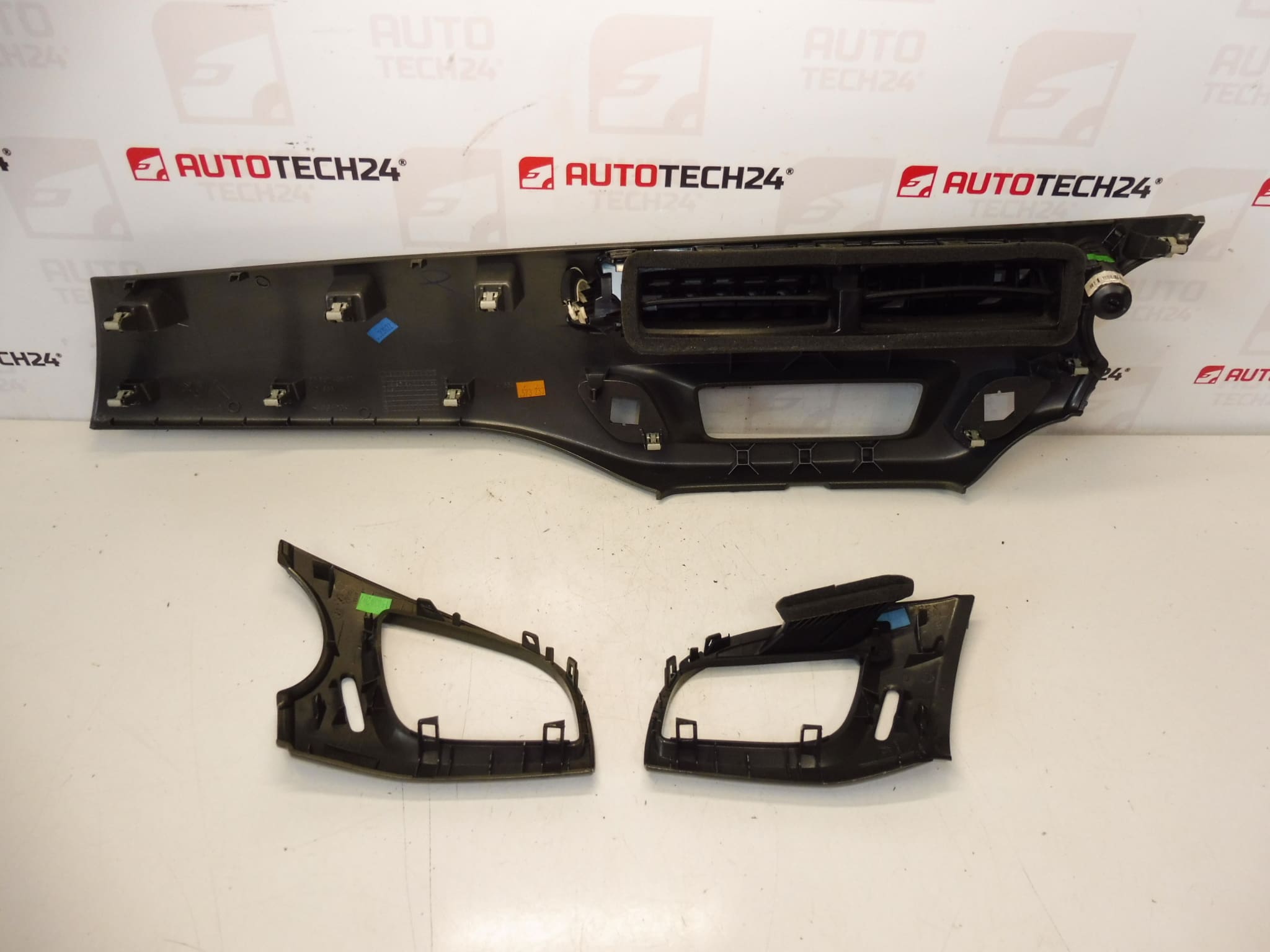 Kit de garniture de tableau de bord pour Citroën C3 II A51 9685748677 96857498ZD 96857501ZD – Image 2