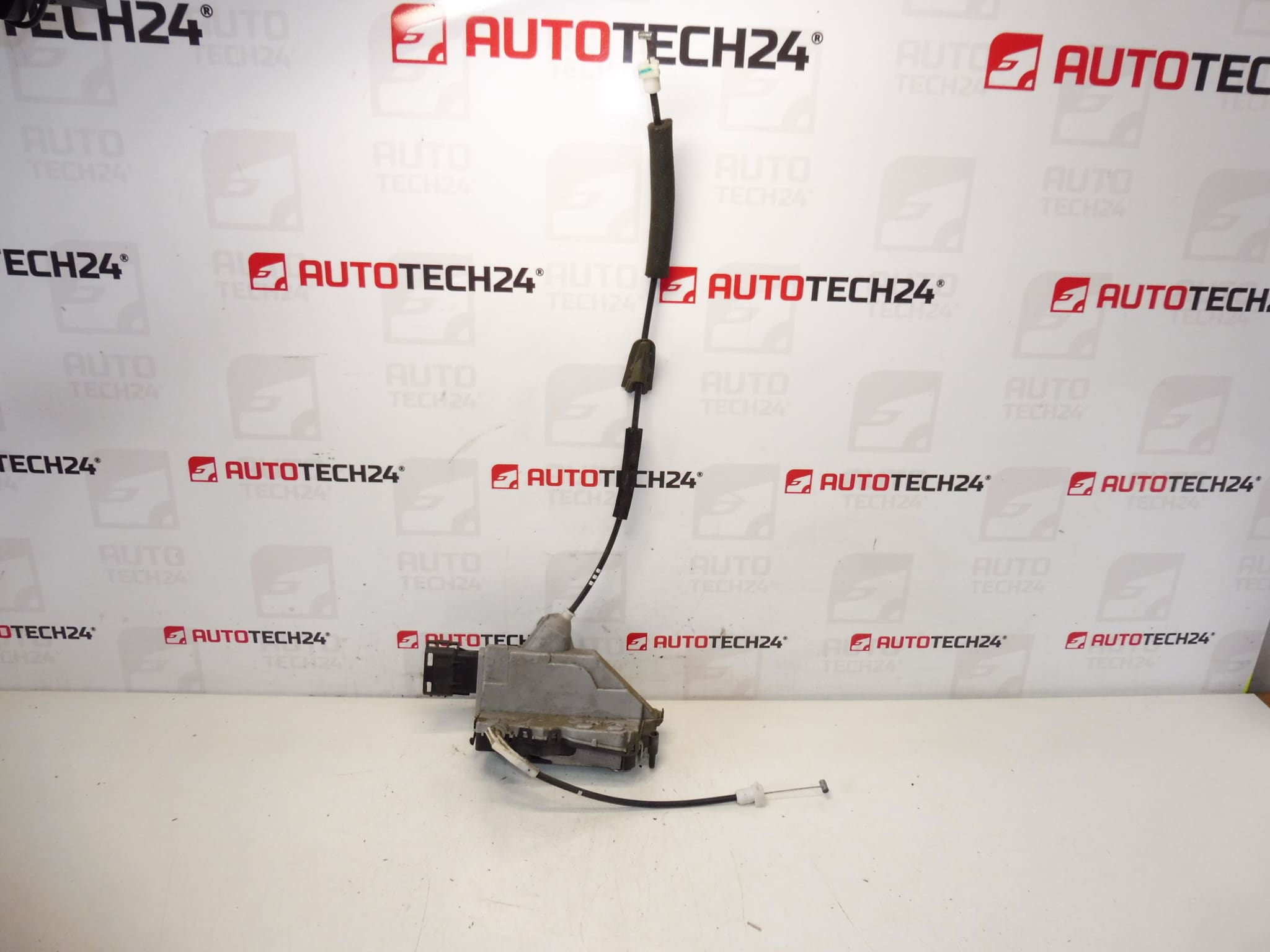 Serrure de porte arrière gauche Citroën C3 II A51 9800625080