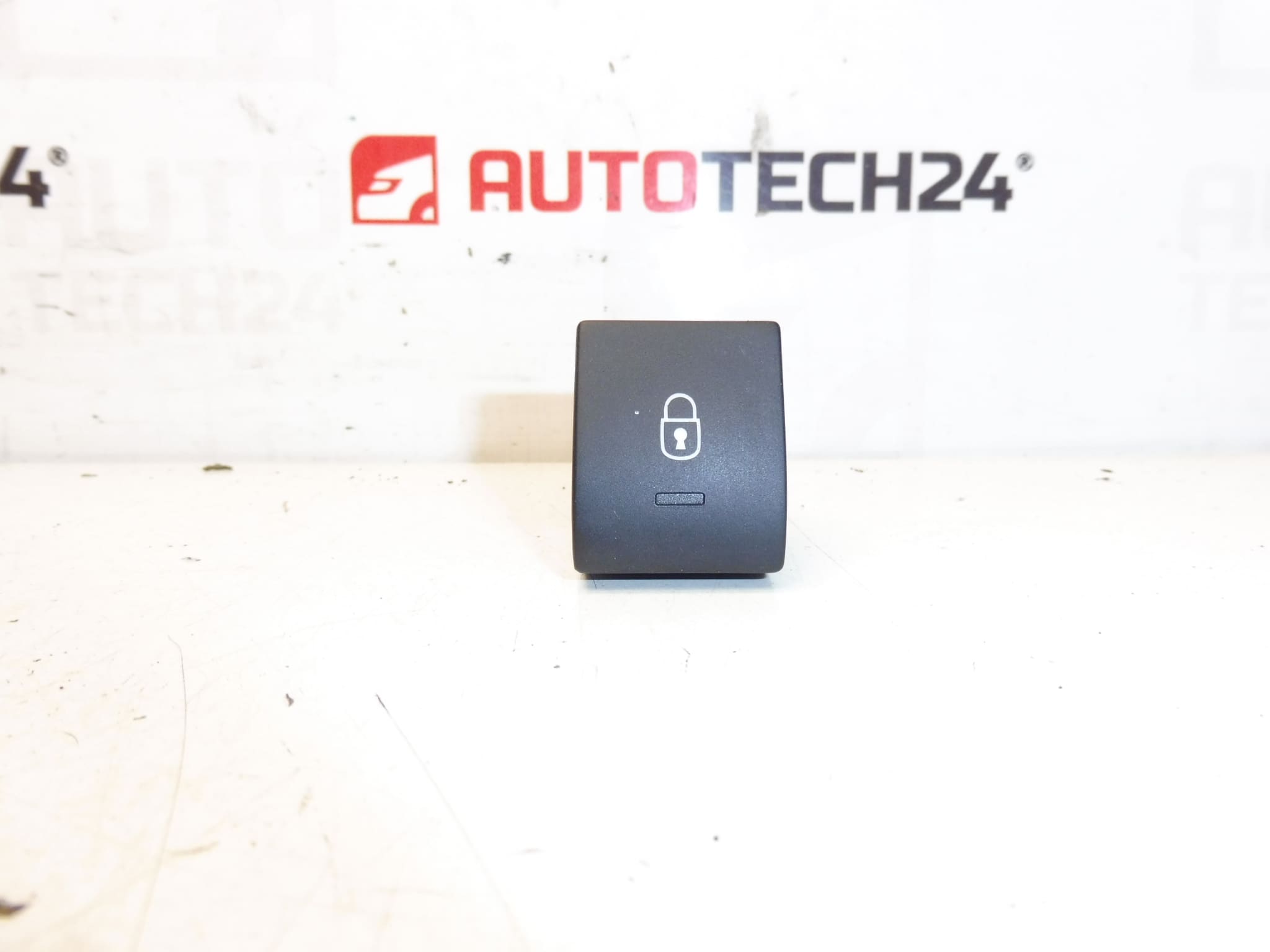 Contrôleur de verrouillage centralisé Peugeot 3008 5008 96652390ZD 6490Z3